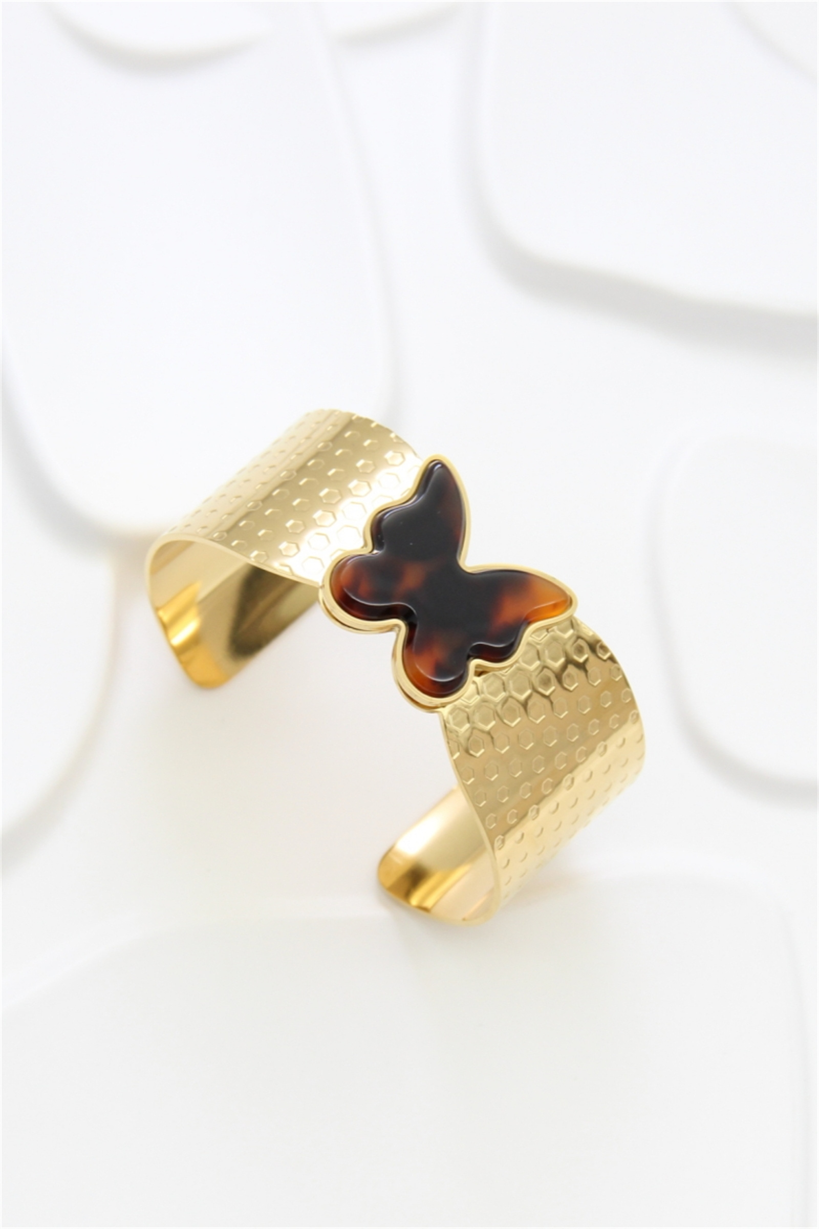 Grossiste Bellissima - Bracelet Jonc Papillon Doré avec Pendentif Résine – Acier Inoxydable