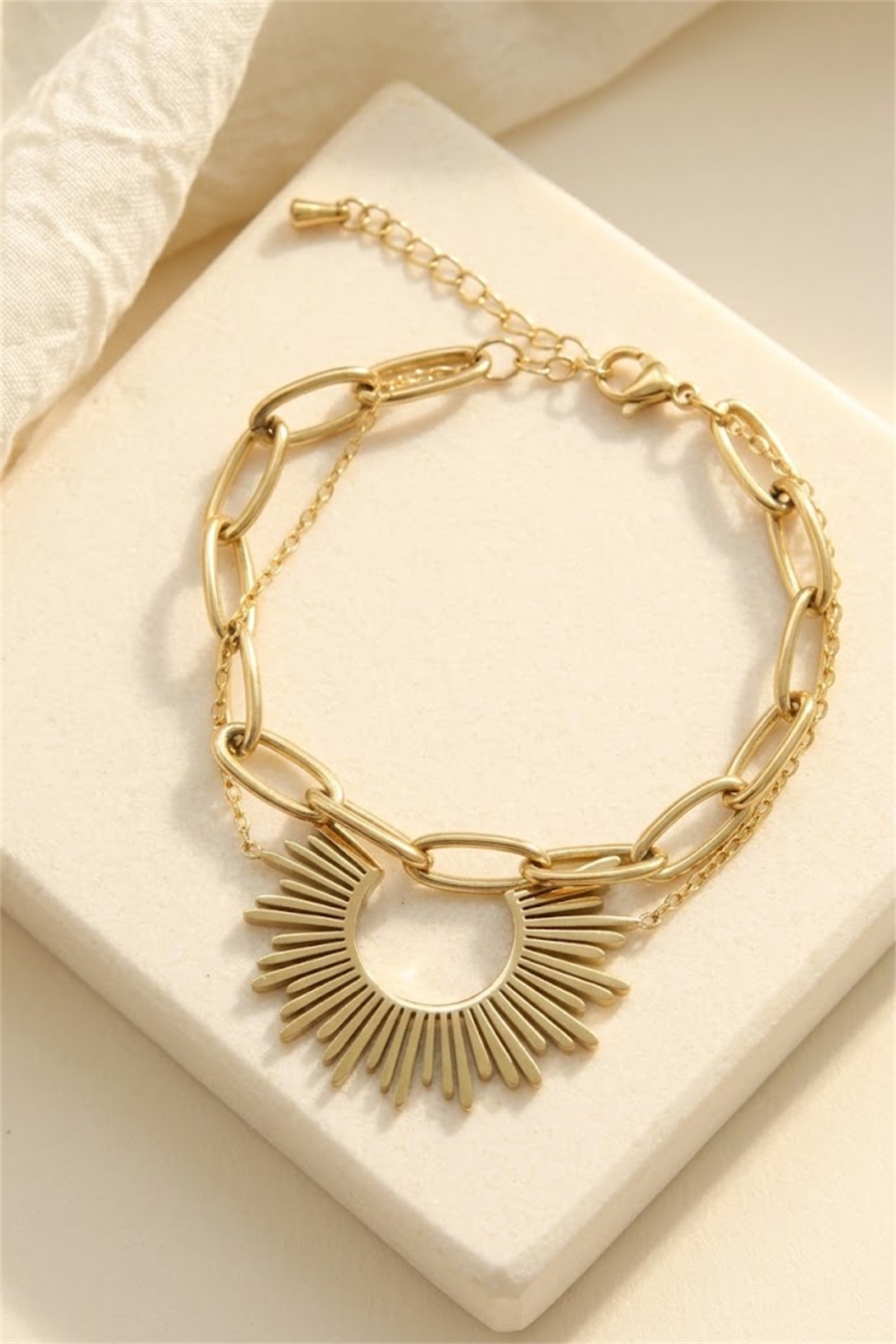 Wholesaler Bellissima - Link bracelet with sunburst charm in stainless steel