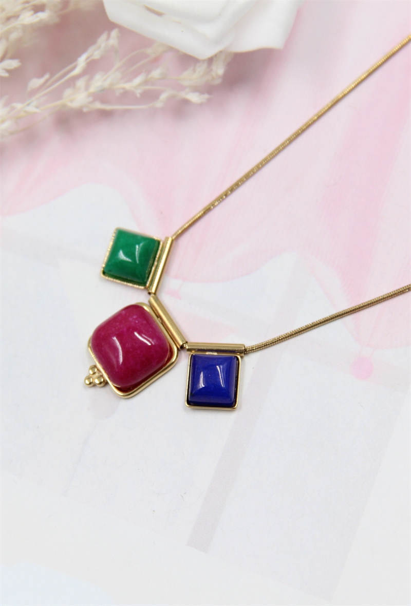 Mayorista Bellissima - Collar de piedras cuadradas en acero inoxidable.