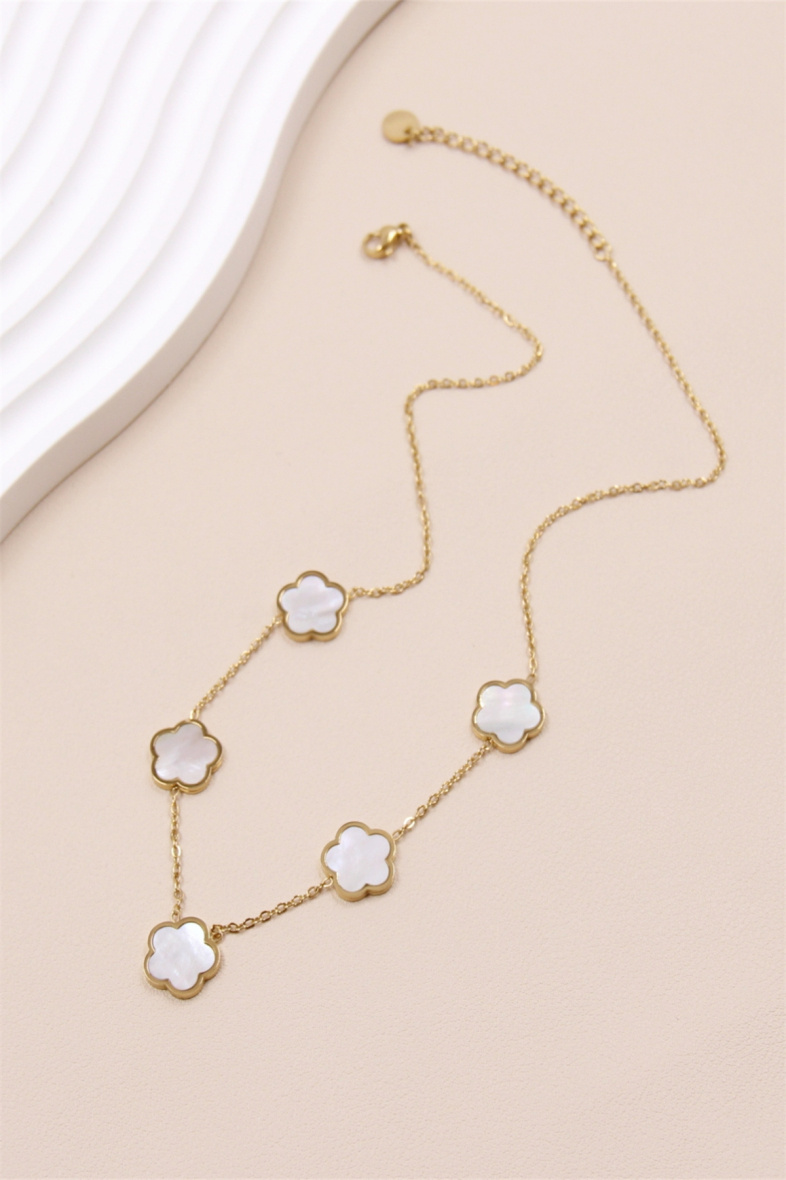 Grossiste Bellissima - Collier trèfle émaillé en acier inoxydable