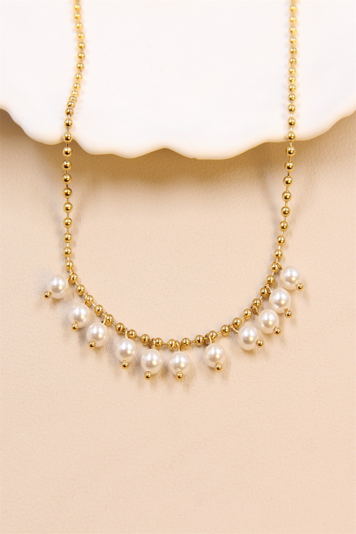 Grossiste Bellissima - Collier ornée de perles lustrées en acier inoxydable