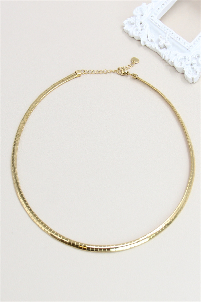 Grossiste Bellissima - Collier maillon plat en acier inoxydable