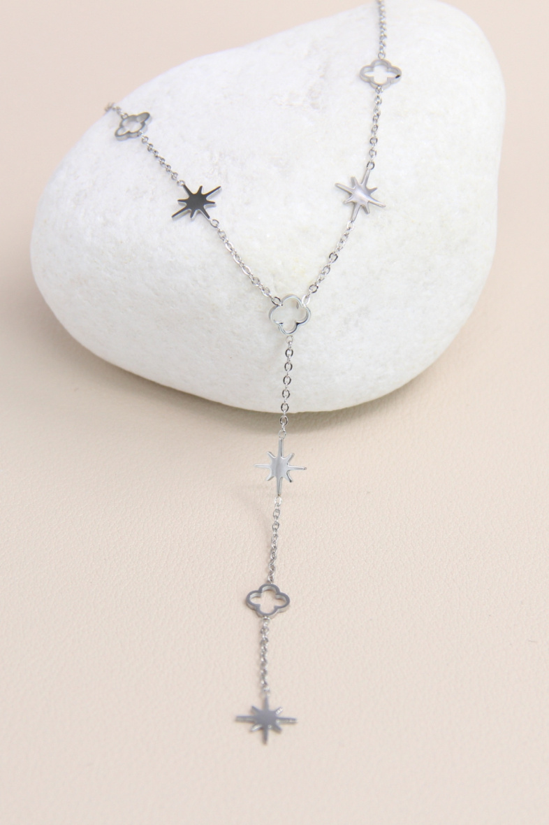 Grossiste Bellissima - Collier “Y” Trèfle et Étoiles en Acier Inoxydable - Élégance et Chance