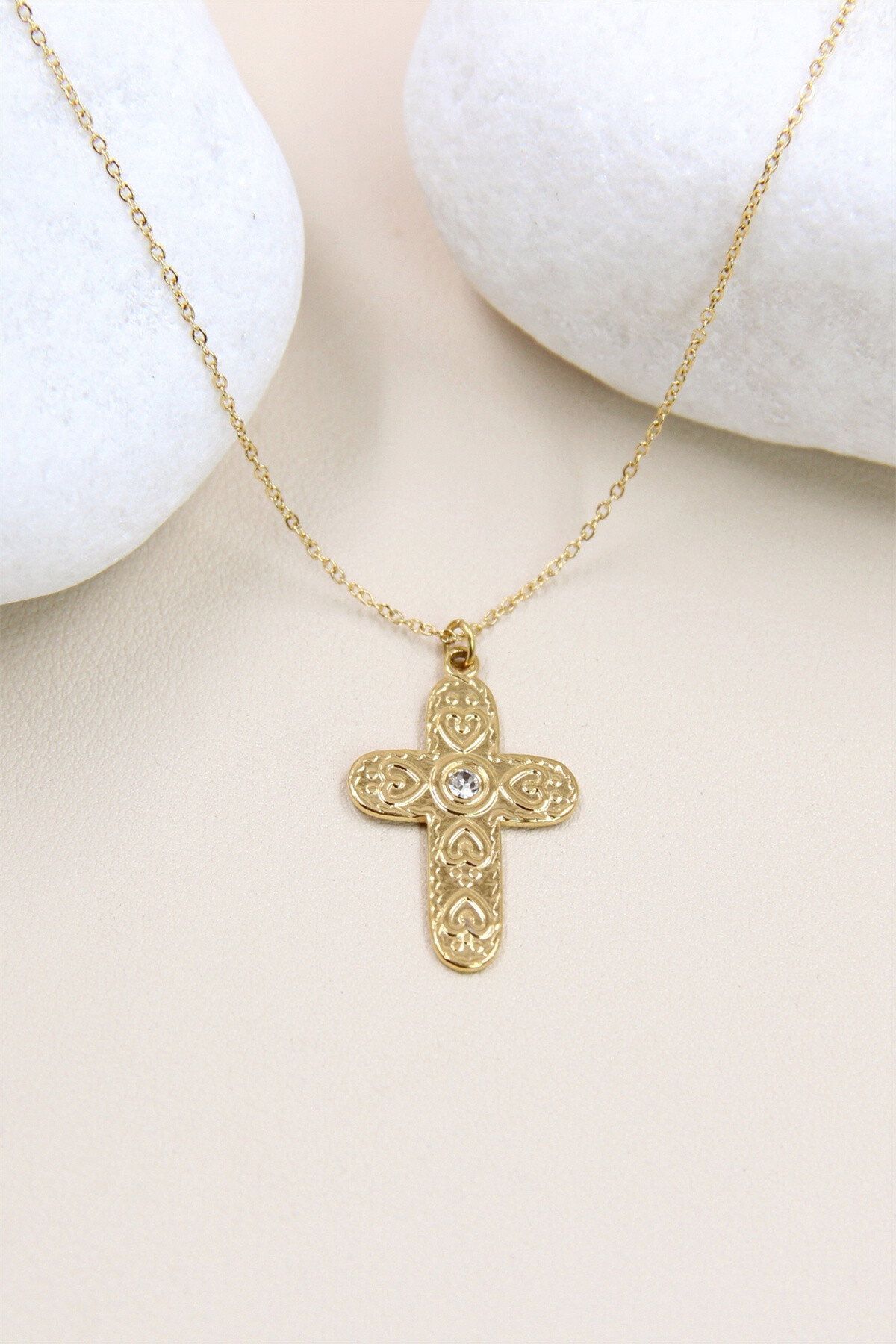 Grossiste Bellissima - Collier Croix en Acier Inoxydable - Élégance et Symbolisme