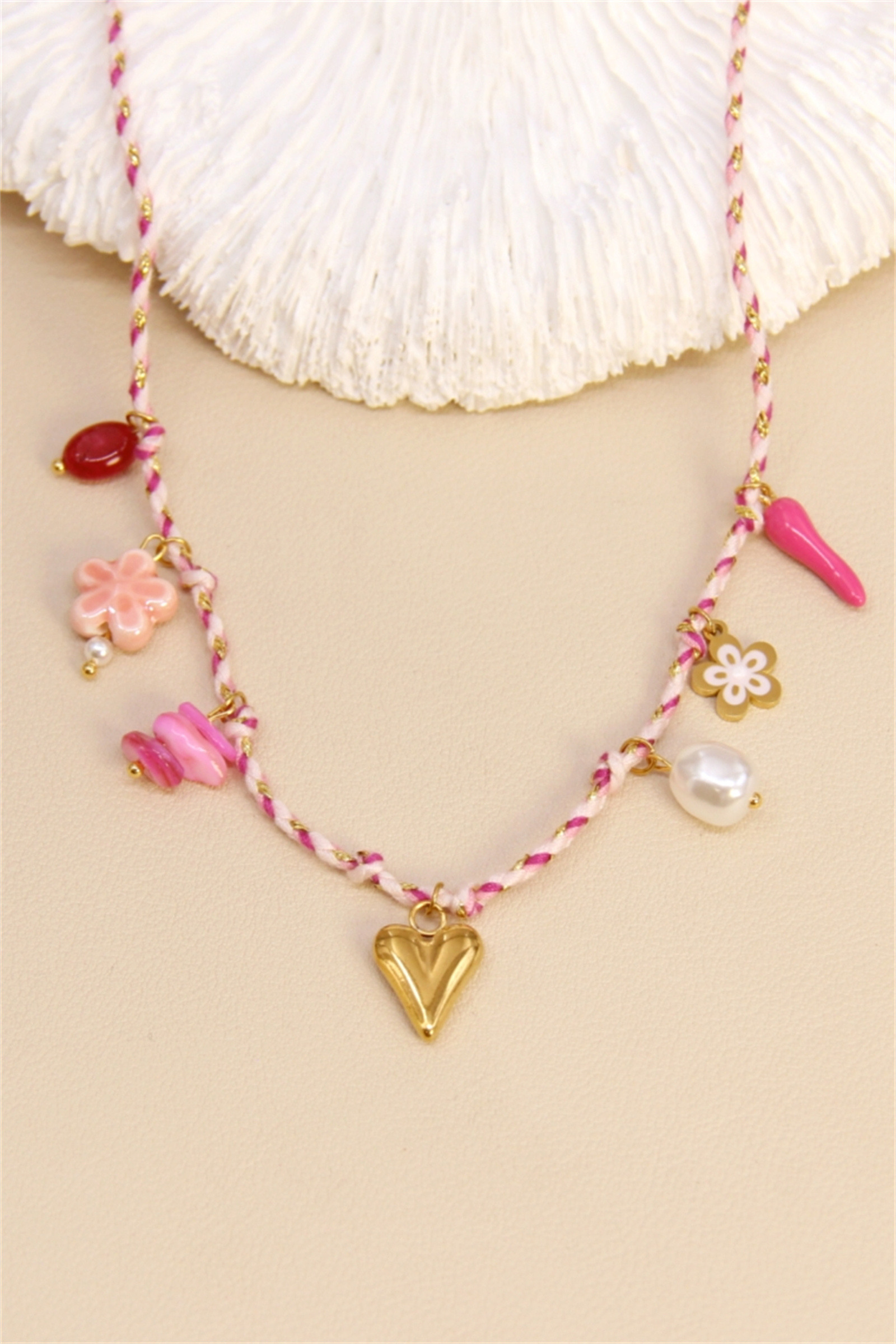 Grossiste Bellissima - Collier charms cœur – Douceur et fantaisie