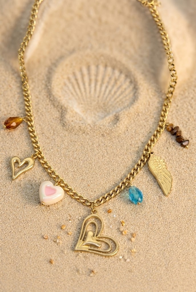 Grossiste Bellissima - Collier ACIER INOXYDABLE – Cœurs & Charms Multicolores
