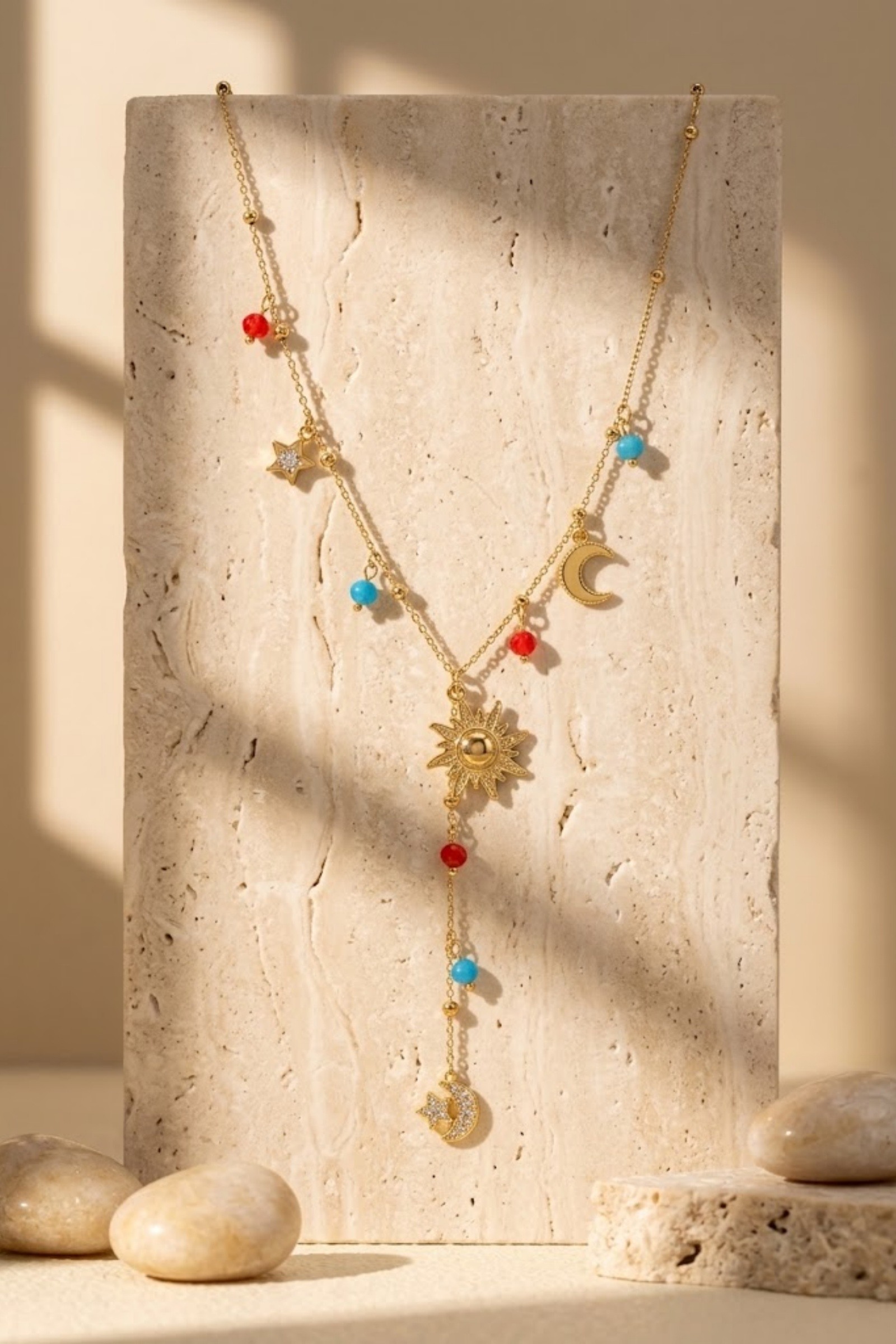 Grossiste Bellissima - Collier Y Charms Soleil – Acier Inoxydable Doré