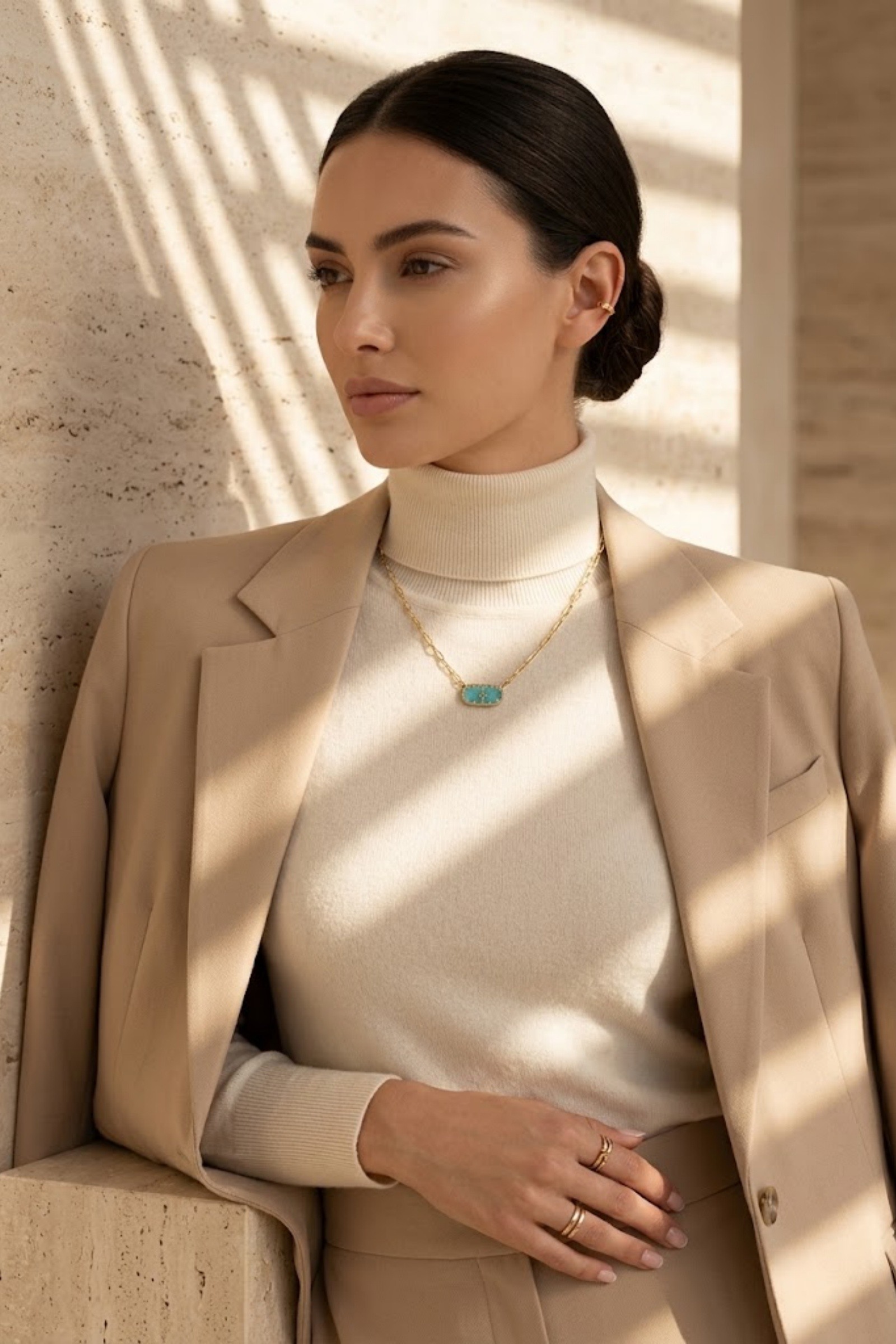 Grossiste Bellissima - Collier à médaillon ovale turquoise et étoile en acier inoxydable