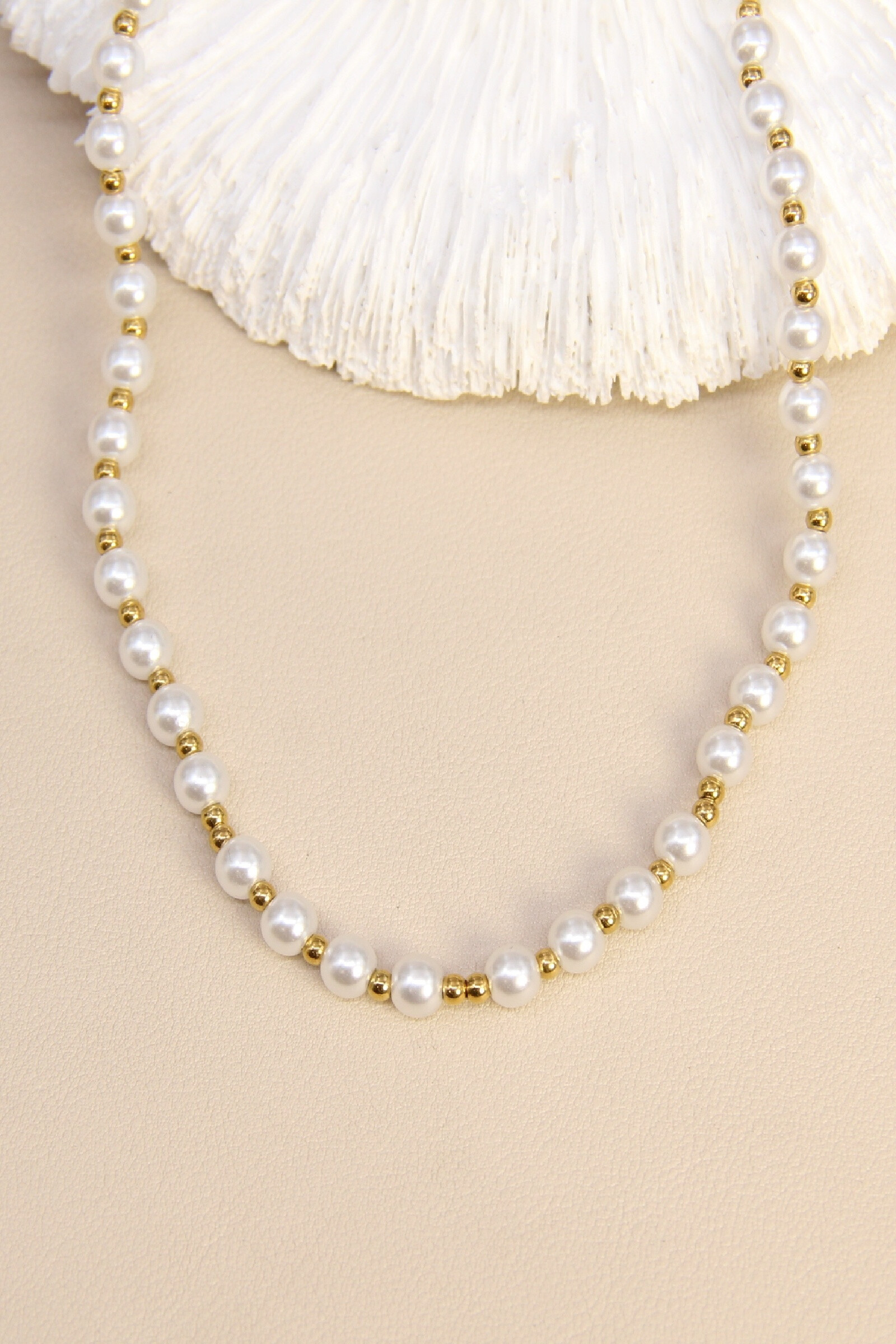 Wholesaler Bellissima - Chic Fancy Pearl Necklace - Elegance & Trend