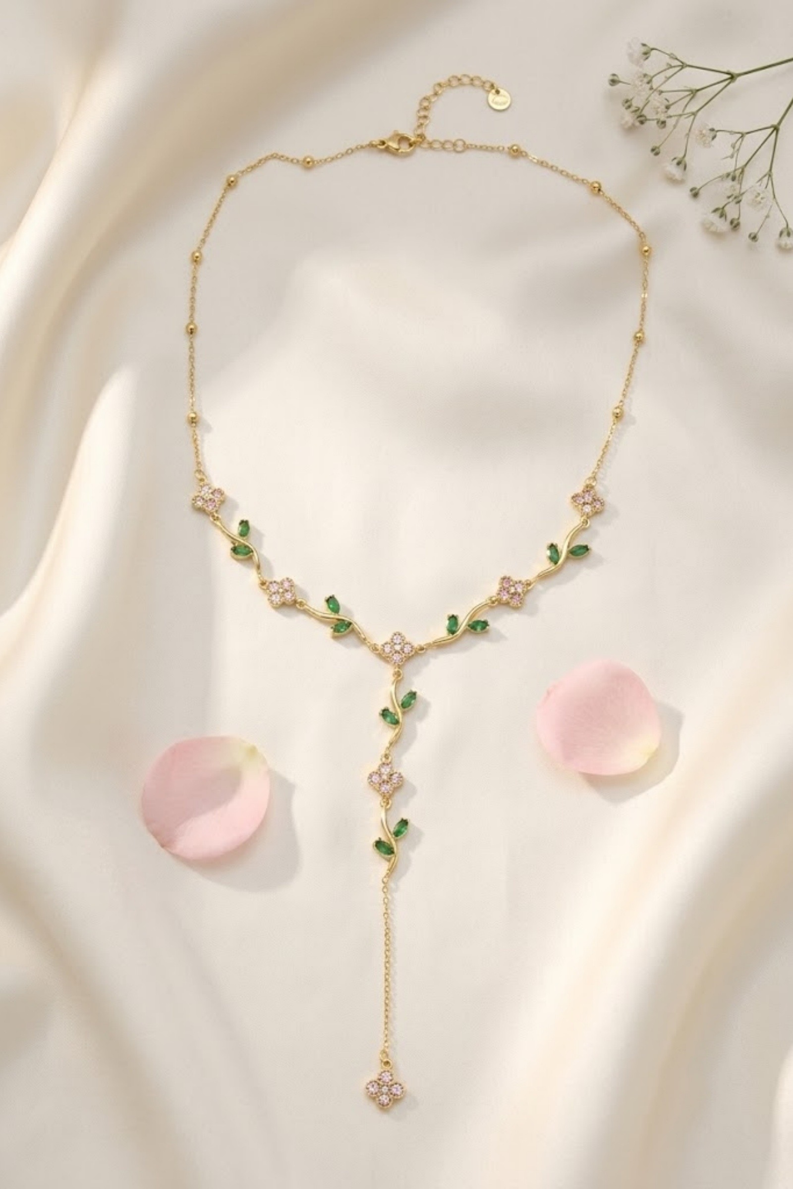 Großhändler Bellissima - Florales Y-Halsband – Eleganz & Glanz