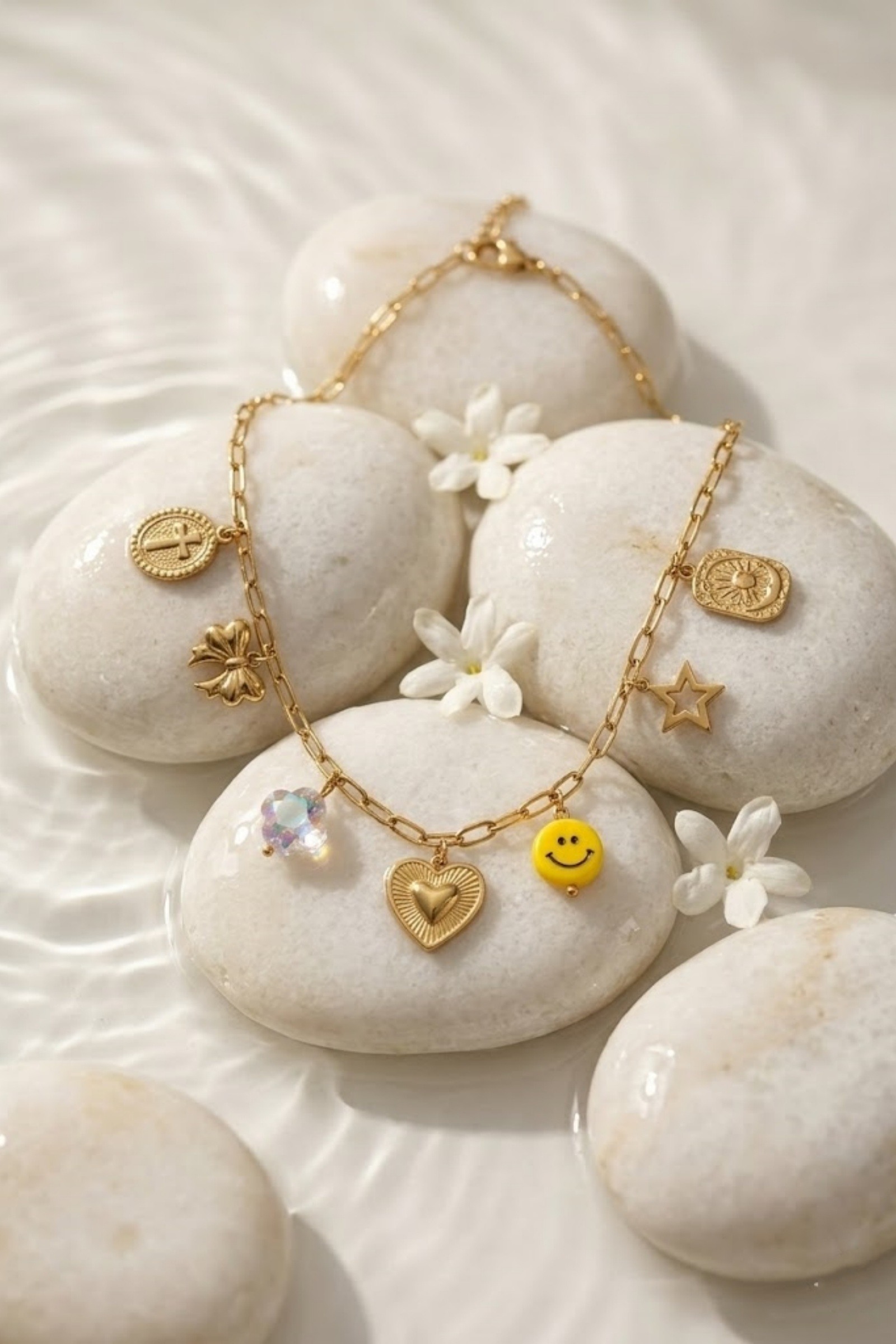 Mayorista Bellissima - Collar Corazón Dorado de Moda – Dijes Smile & Charms Bohemio Chic para Mujer