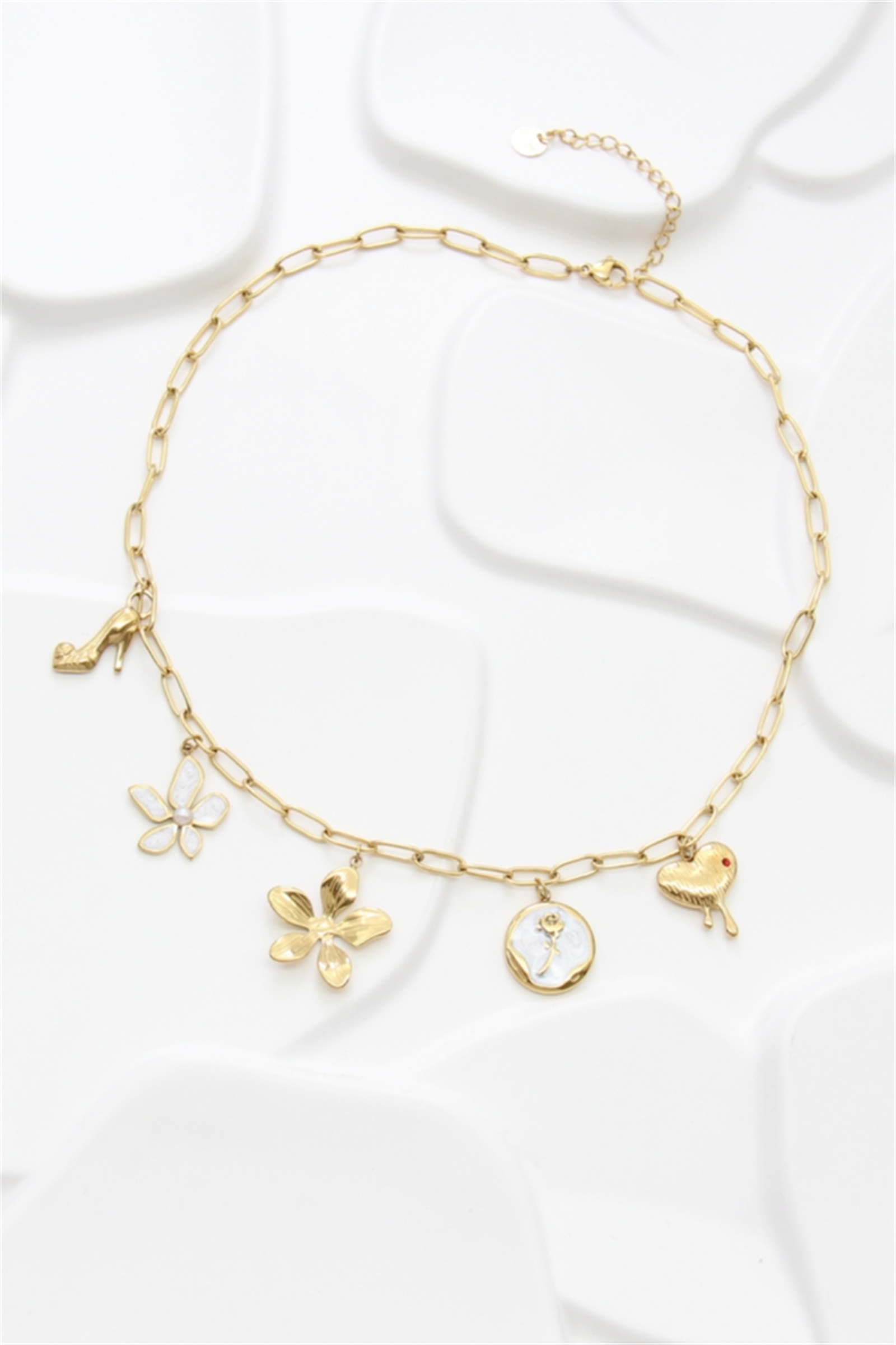 Grossiste Bellissima - Collier charms dorés en acier inoxydable