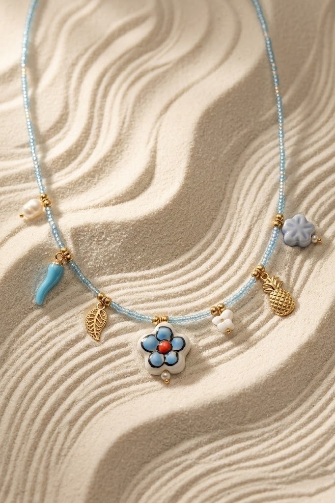 Grossiste Bellissima - Collier Perles Charms Fleur – Acier Inoxydable Doré