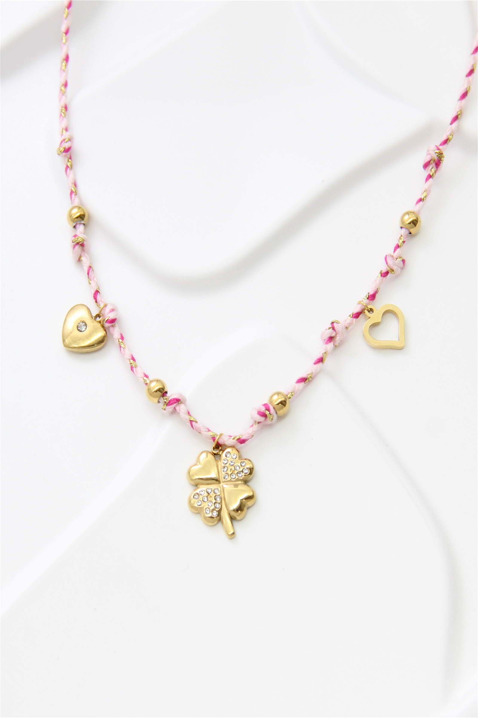 Grossiste Bellissima - Collier Trèfle & Cœurs – Cordon Rose