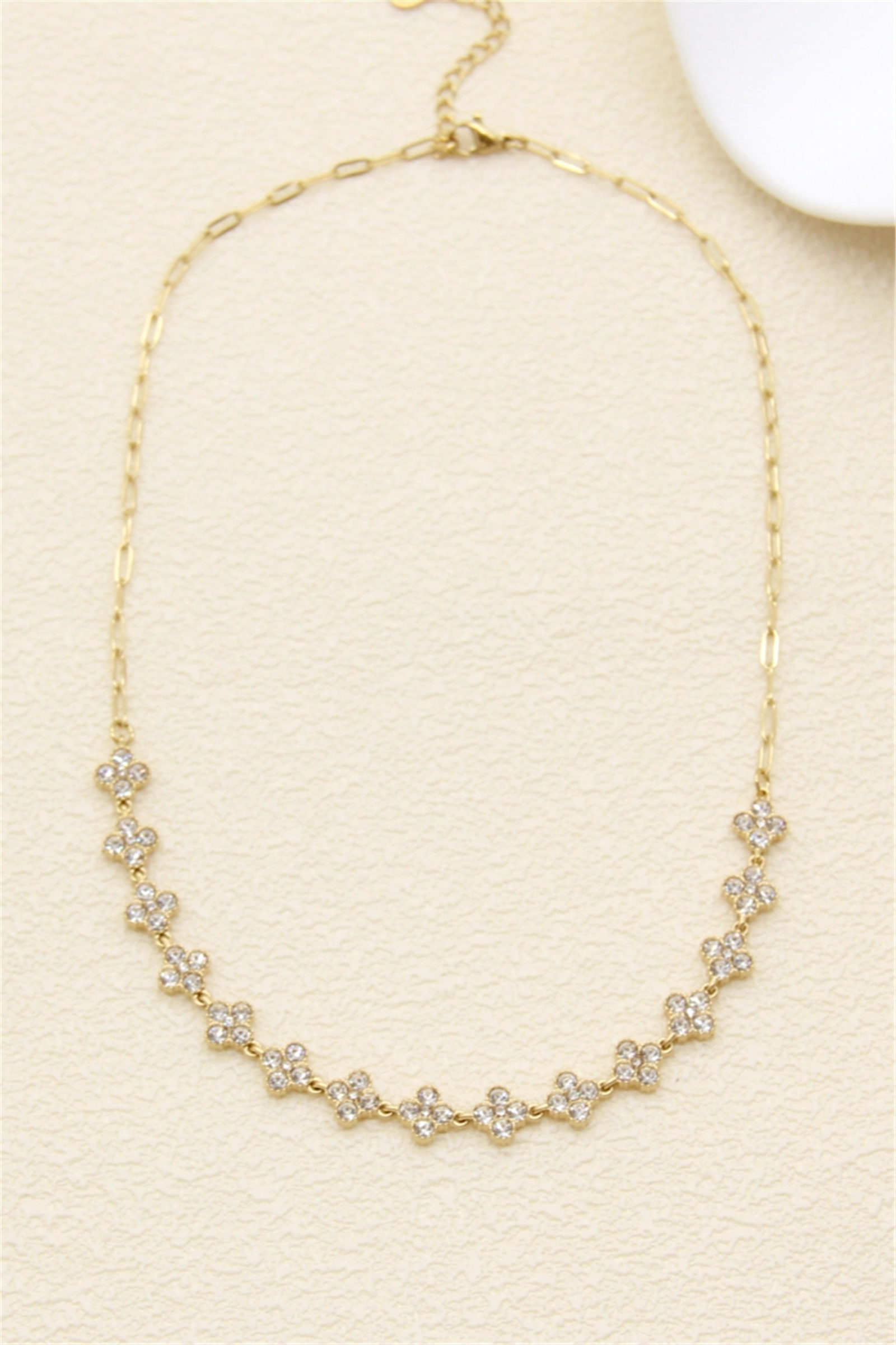 Grossiste Bellissima - Collier Doré à Fleurs Strass – Acier Inoxydable Élégant