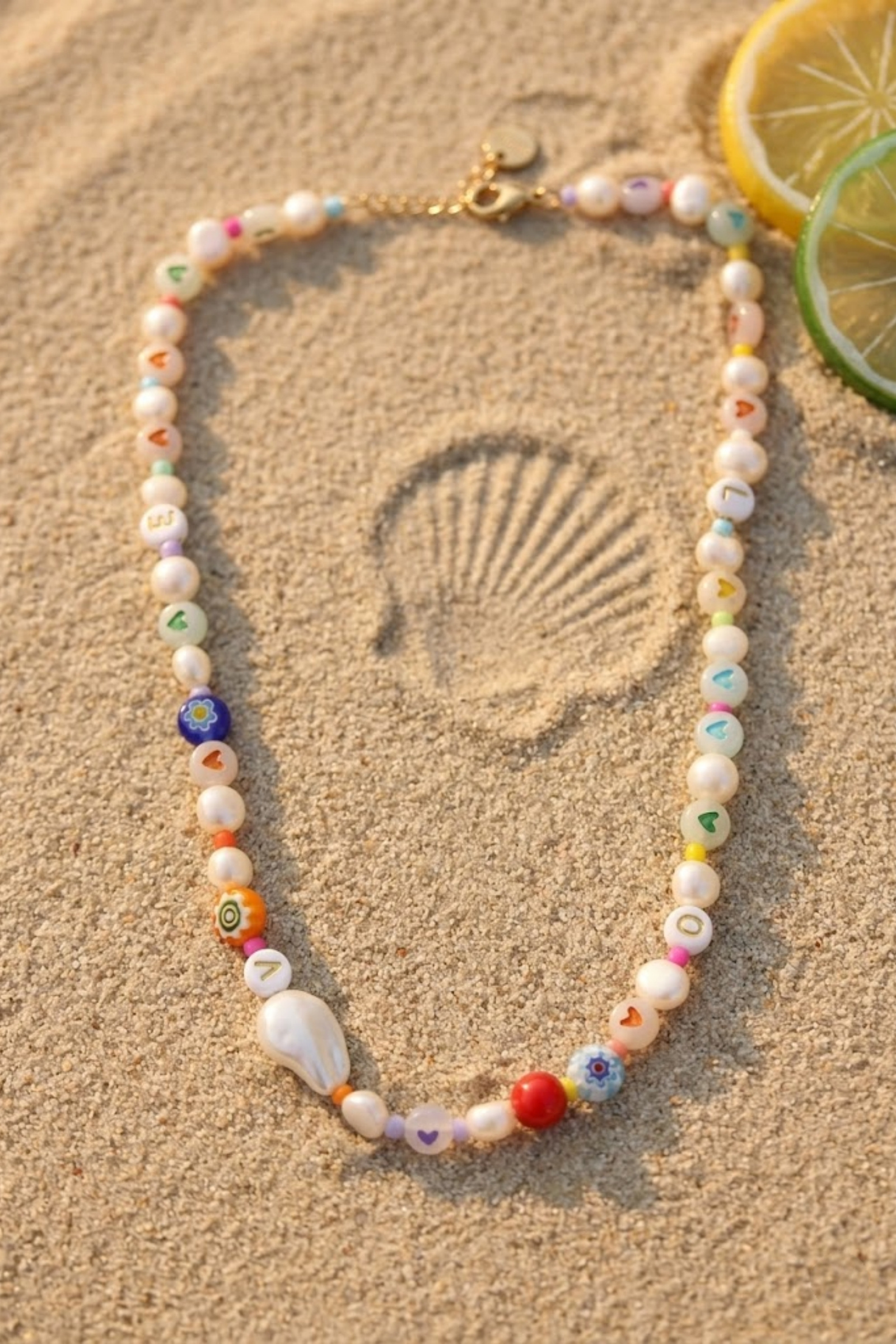 Grossiste Bellissima - Collier Perles Fluorescentes Multicolores – Bijou Tendance Lumineux & Fun