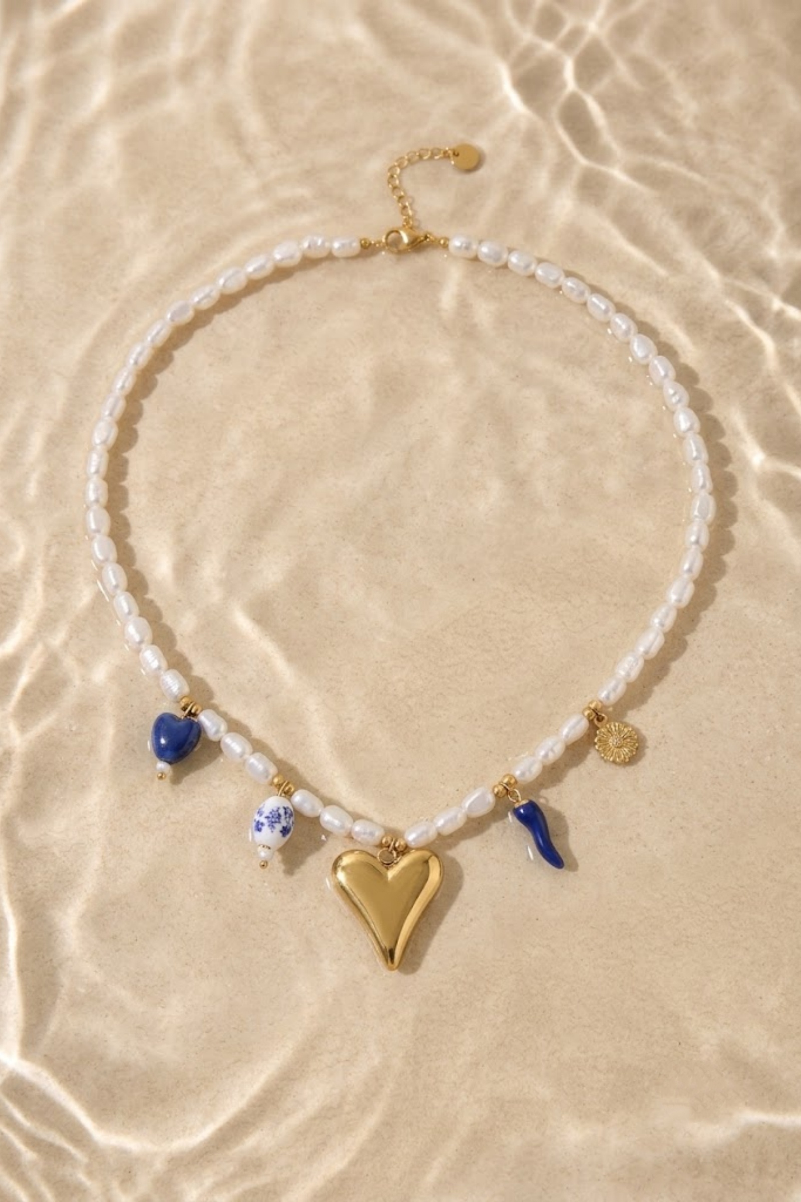 Grossiste Bellissima - Collier Perles Charms Cœur – Acier Inoxydable Doré