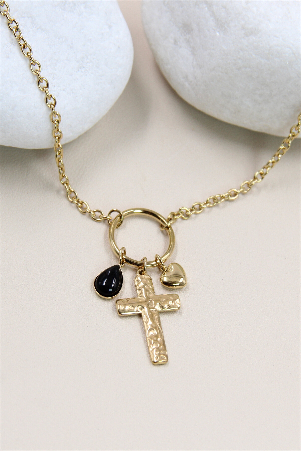Grossiste Bellissima - Collier Croix en Acier Inoxydable - Élégance et Symbolisme