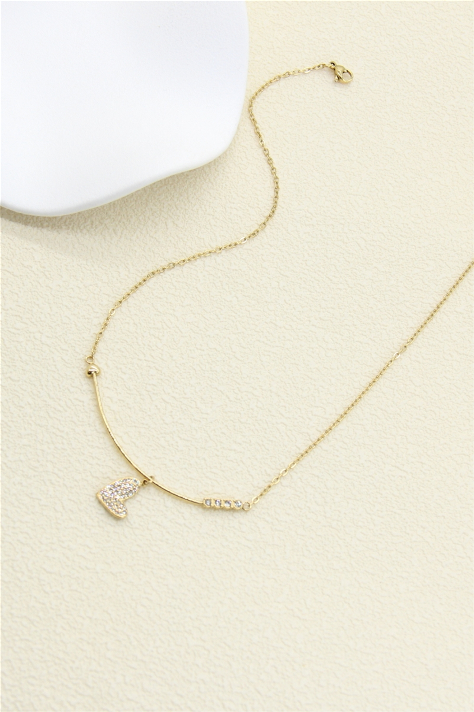 Grossiste Bellissima - Collier Cœur Pendentif Pavé – Acier Inoxydable Doré