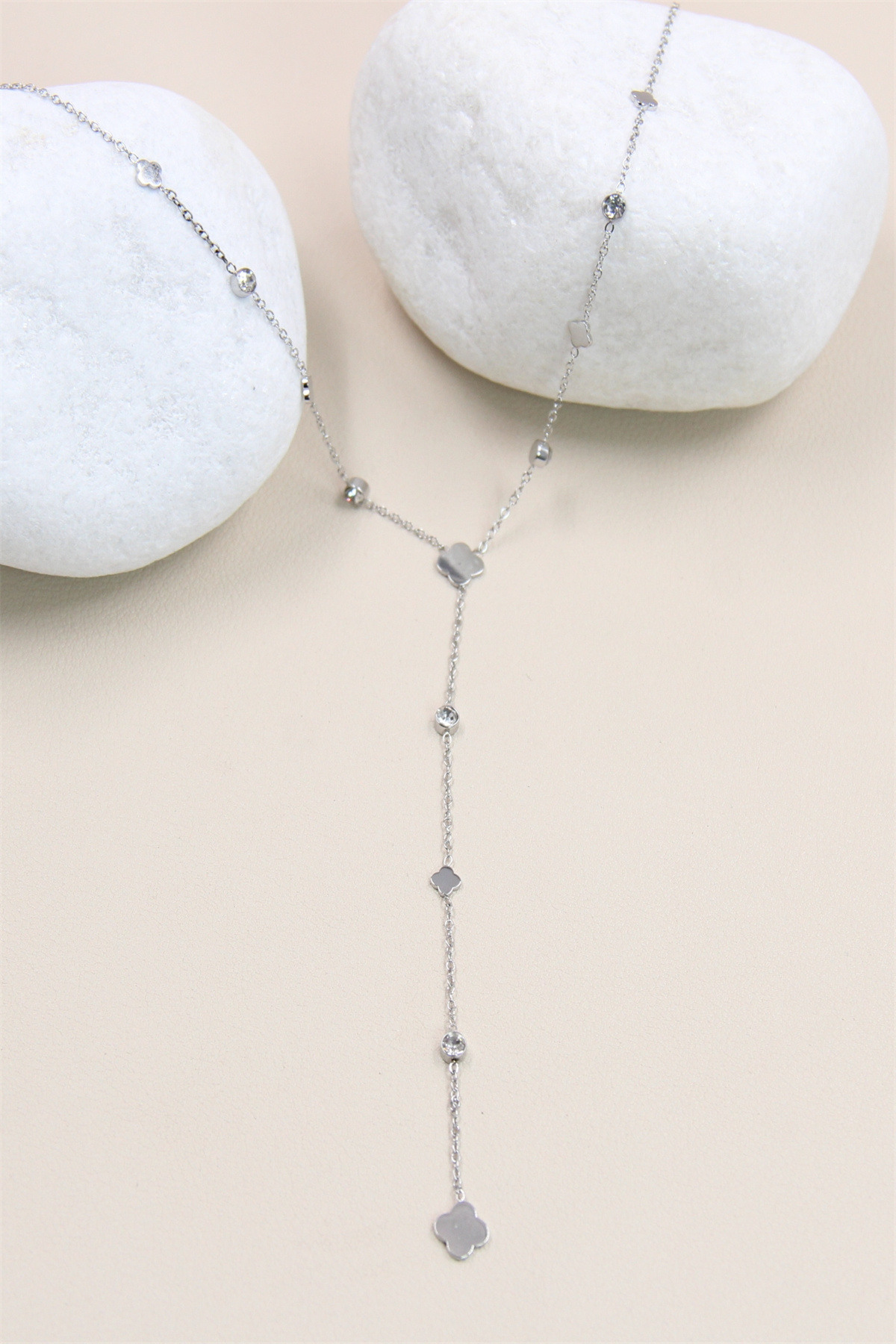Grossiste Bellissima - Collier en Acier Inoxydable avec Trèfles et Pierres Scintillantes