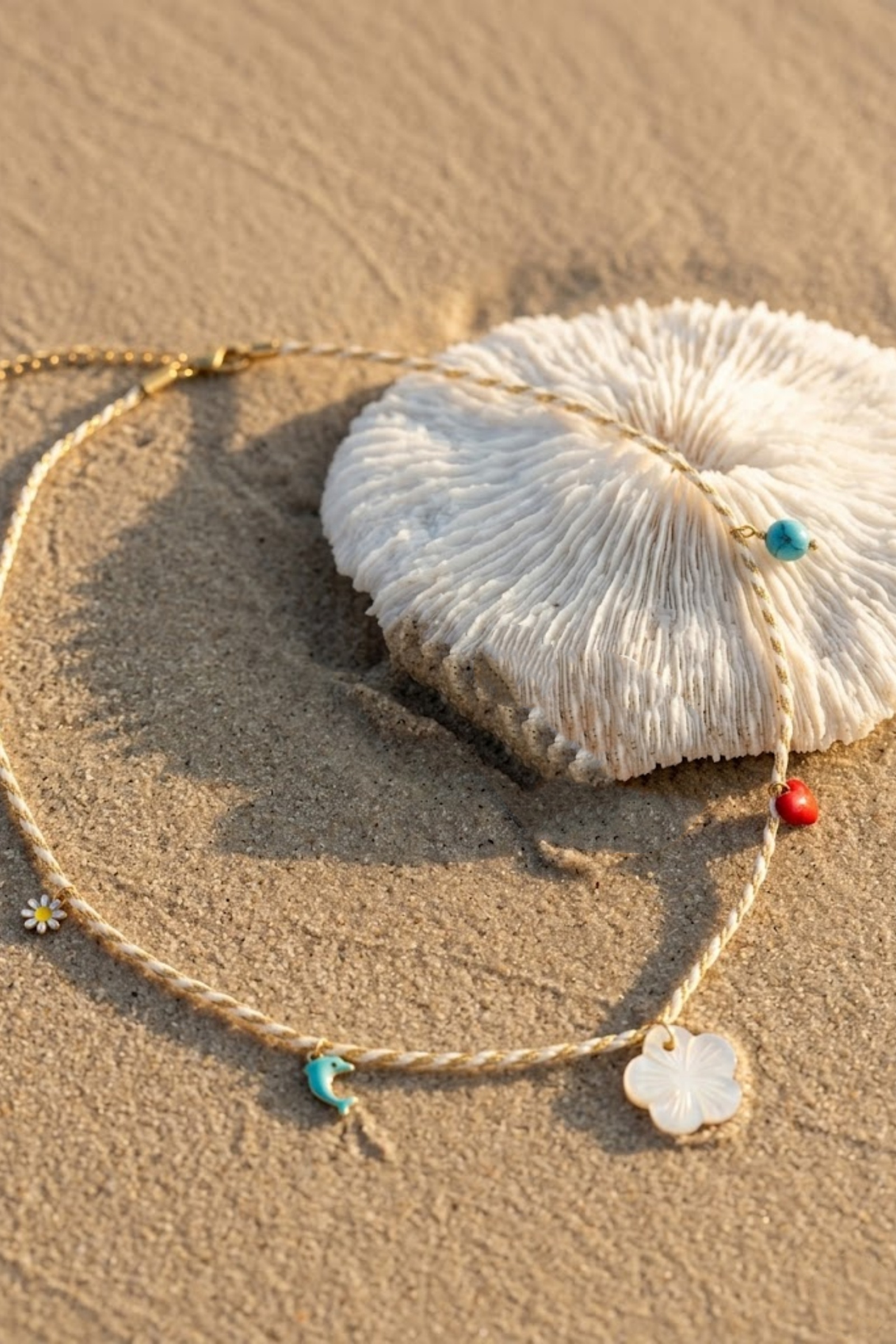 Grossiste Bellissima - Collier cordon charm's en acier inoxydable – l'élégance audacieuse