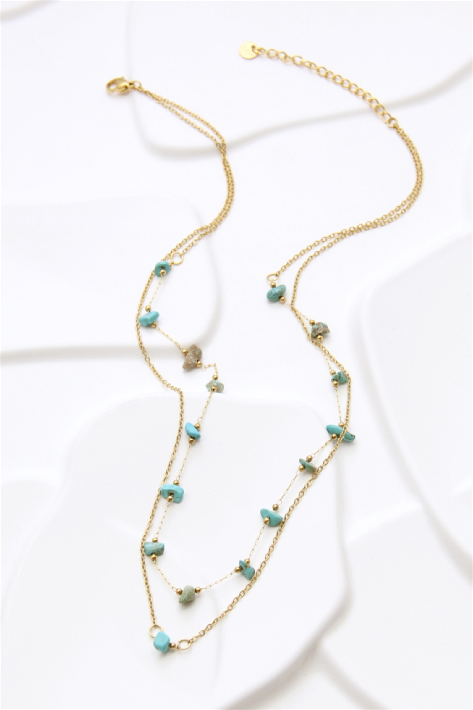 Grossiste Bellissima - Collier pierres turquoise en acier inoxydable doré – Élégance bohème chic