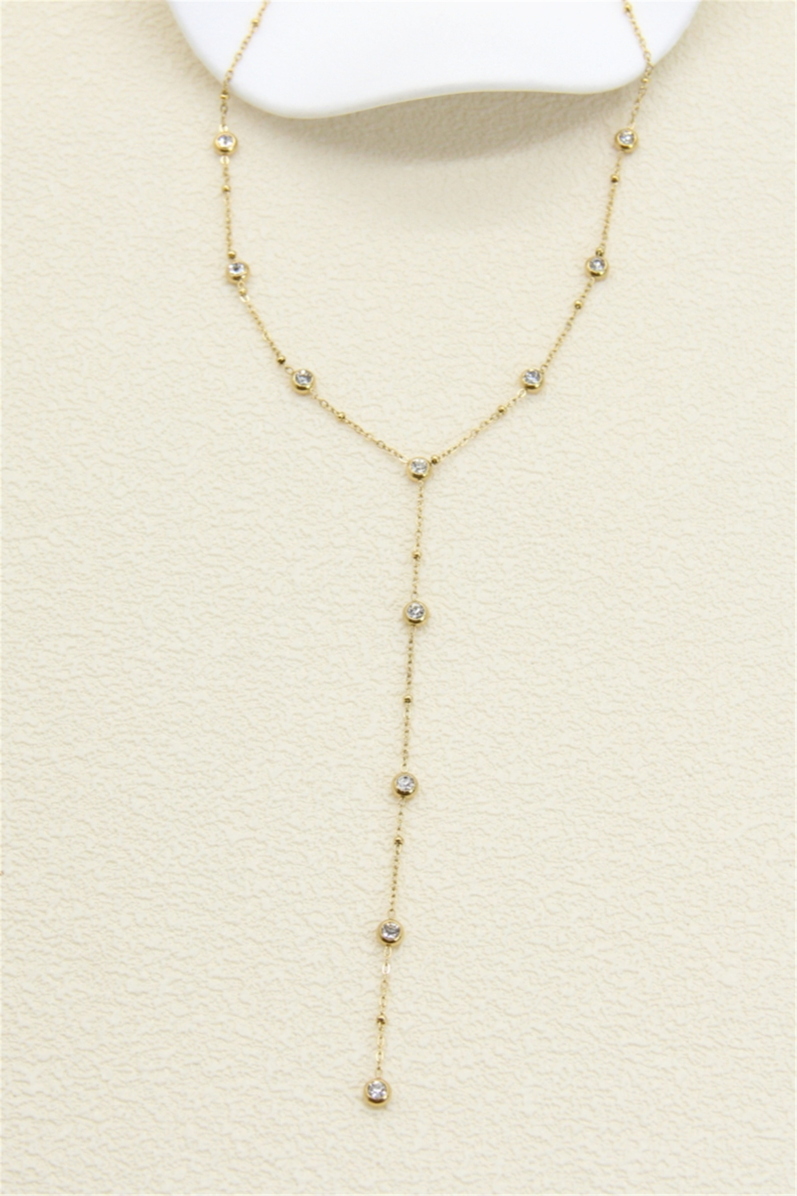 Grossiste Bellissima - Collier Y strass délicats en acier inoxydable doré