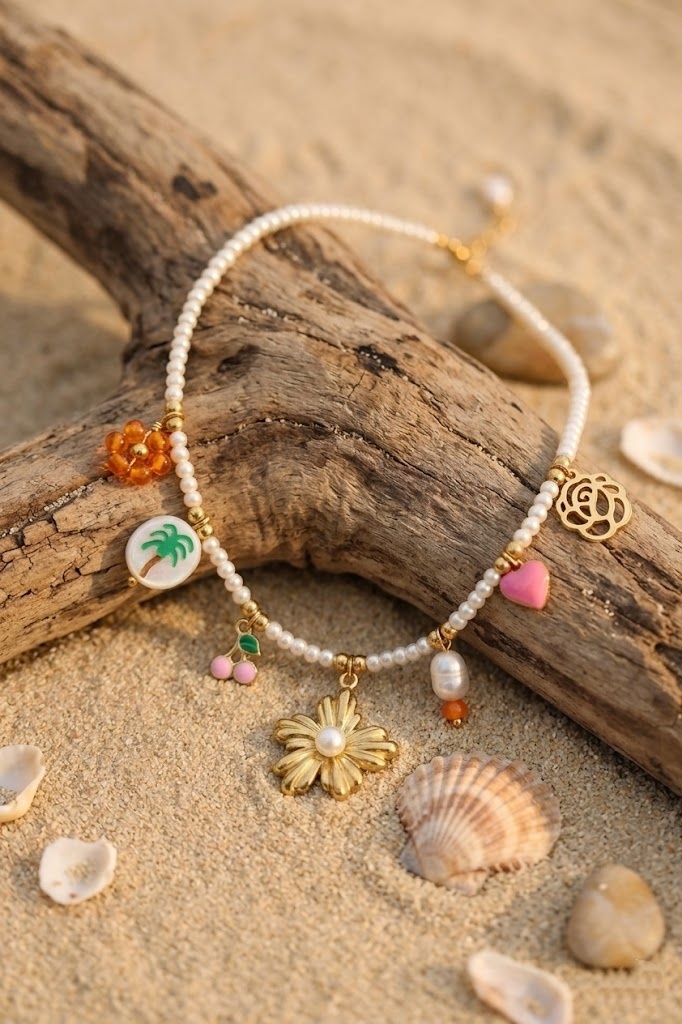 Grossiste Bellissima - Collier Fantaisie Perlé & Charms Colorés – Esprit Estival