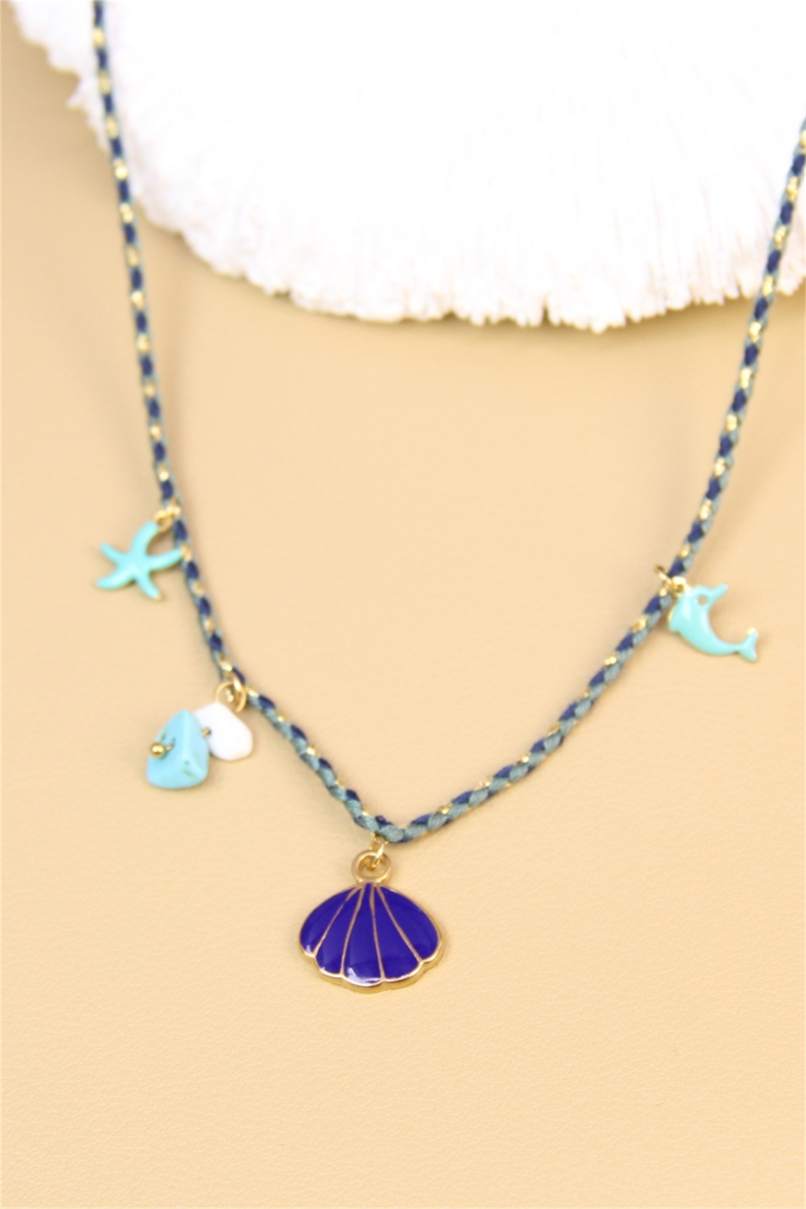 Grossista Bellissima - Collana conchiglia e ciondoli marini - Cordino intrecciato blu - Spirito costiero