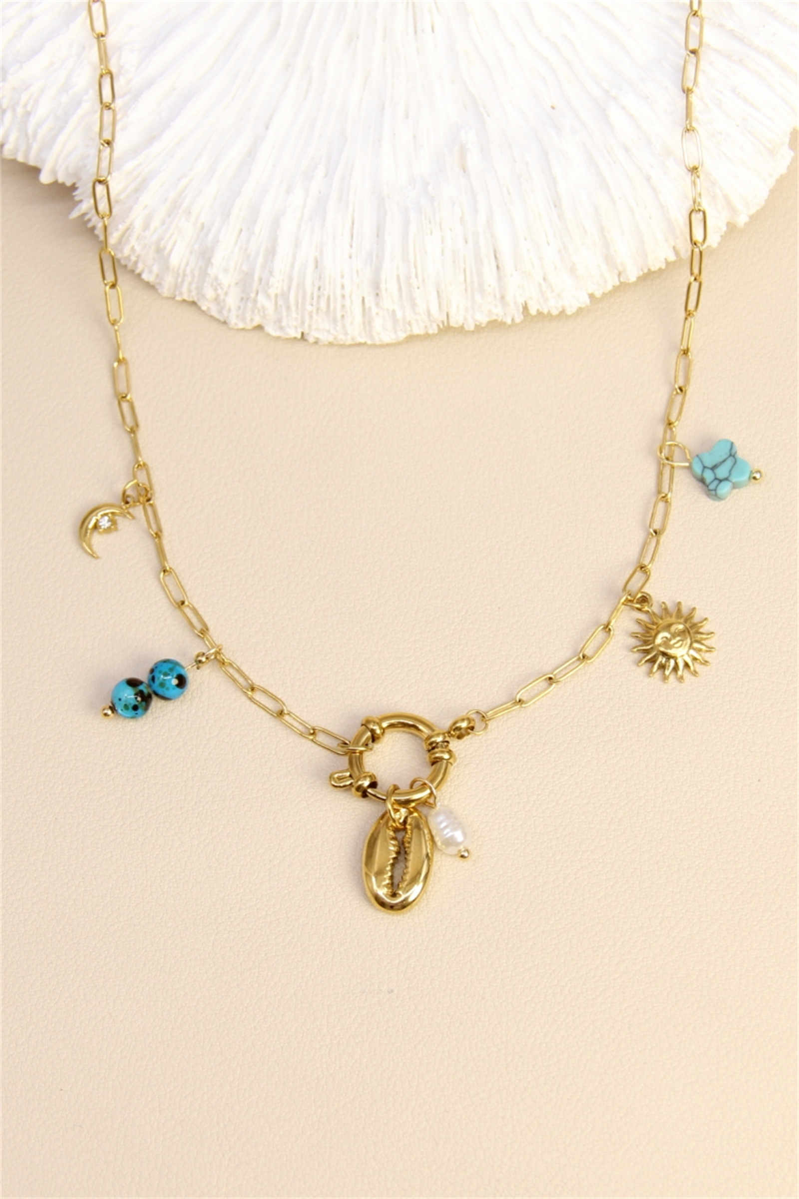 Grossiste Bellissima - Collier Maillons Doré – 6 Charm’s Interchangeables en Acier Inoxydable