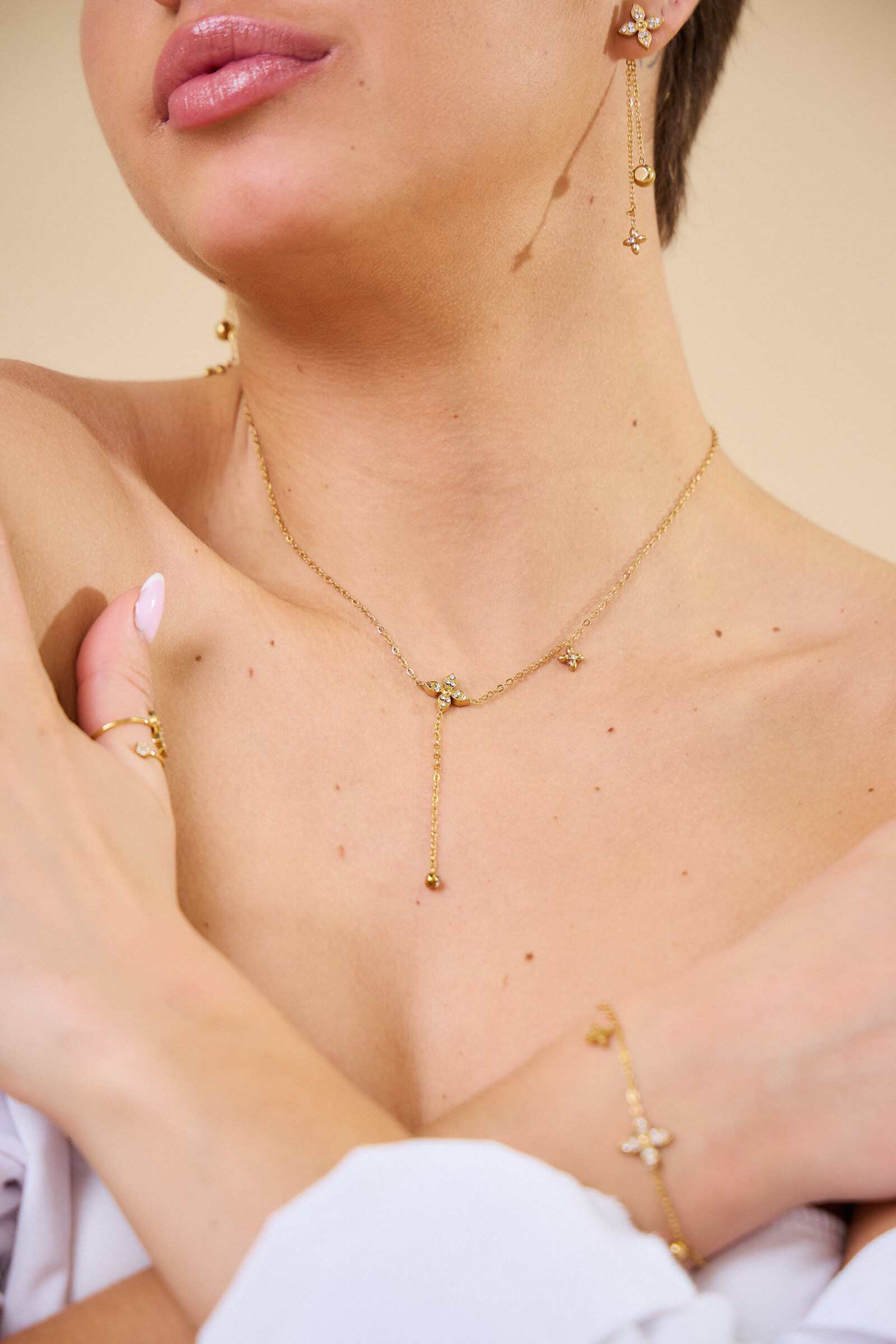 Wholesaler Bellissima - Asymmetrical Star Necklace in Stainless Steel
