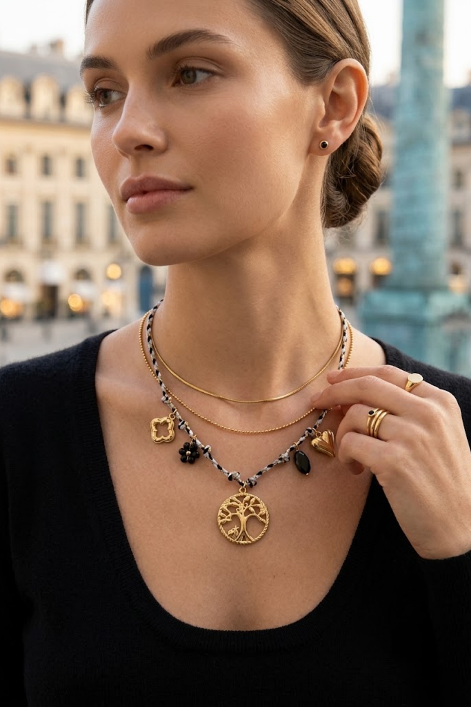 Grossiste Bellissima - Collier Arbre de Vie tressé noir et doré – Symbole d’harmonie et d’élé