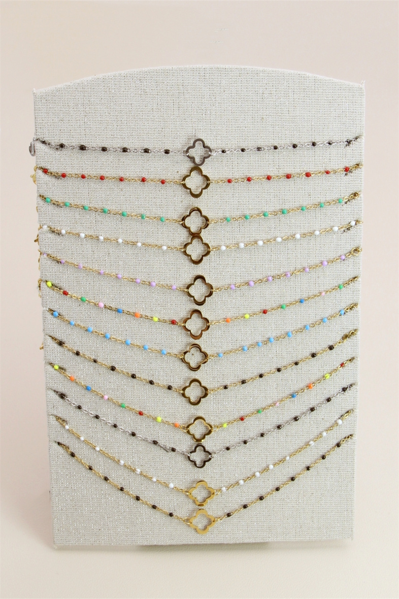 Grossiste Bellissima - Lot de 12 pcs Collier trèfle chaîne fine acier inoxydable psentoir bijoux inclus