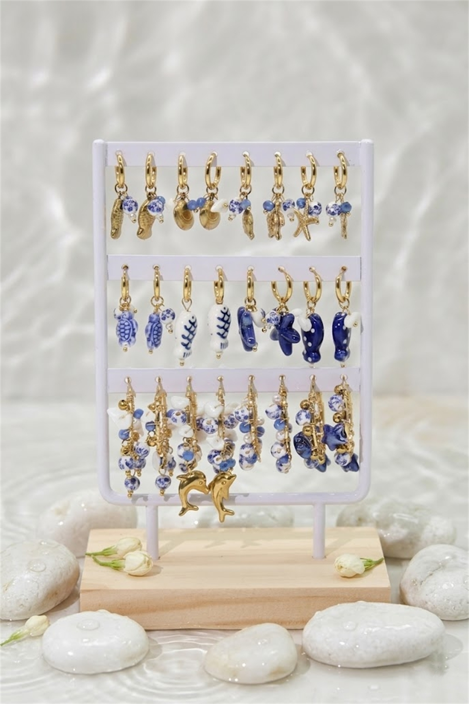 Mayorista Bellissima - Juego de 12 Pendientes de Acero Inoxidable con Tema Marino – Diseños Variados y Soporte de Exhibición Gratis