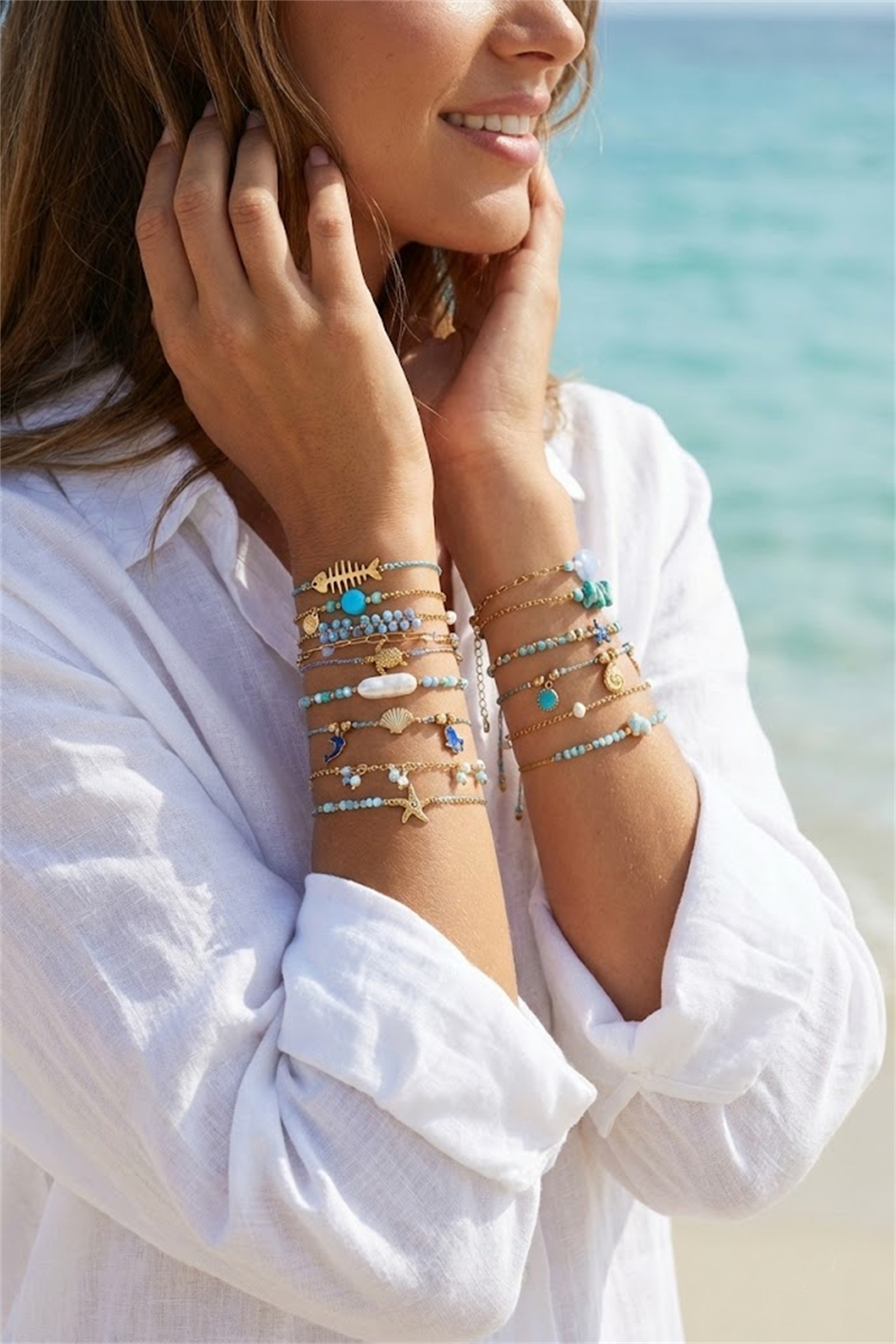 Grossiste Bellissima - Lot de 12 Bracelets Charms Thème Marin Bleu & Doré – Acier Inoxydable – Présentoir Offert