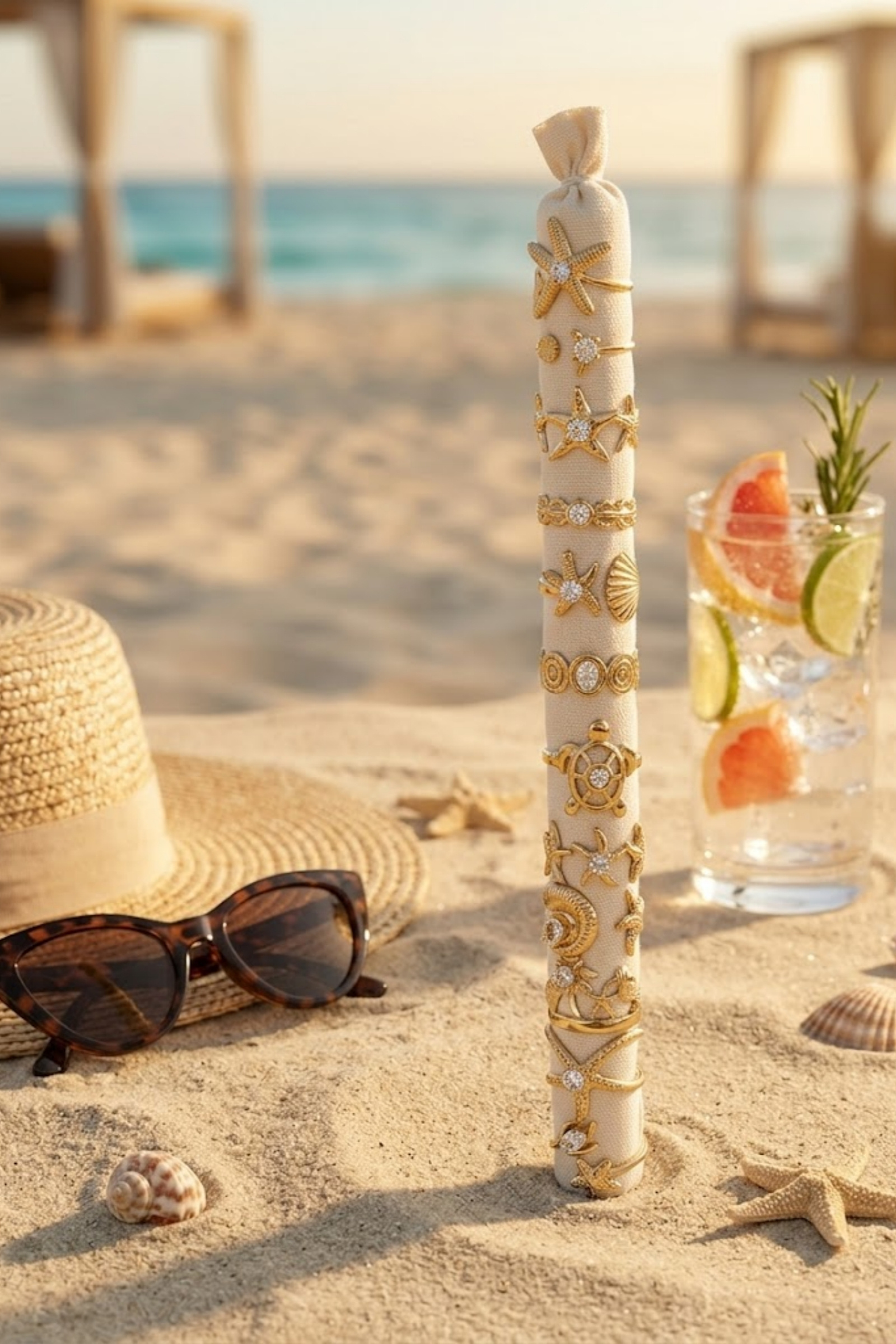 Mayorista Bellissima - Juego de 12 Anillos Ajustables con Tema Marino en Acero Inoxidable Dorado – Anillos de Estrella de Mar y Concha con Soporte de Exhibición Gratis