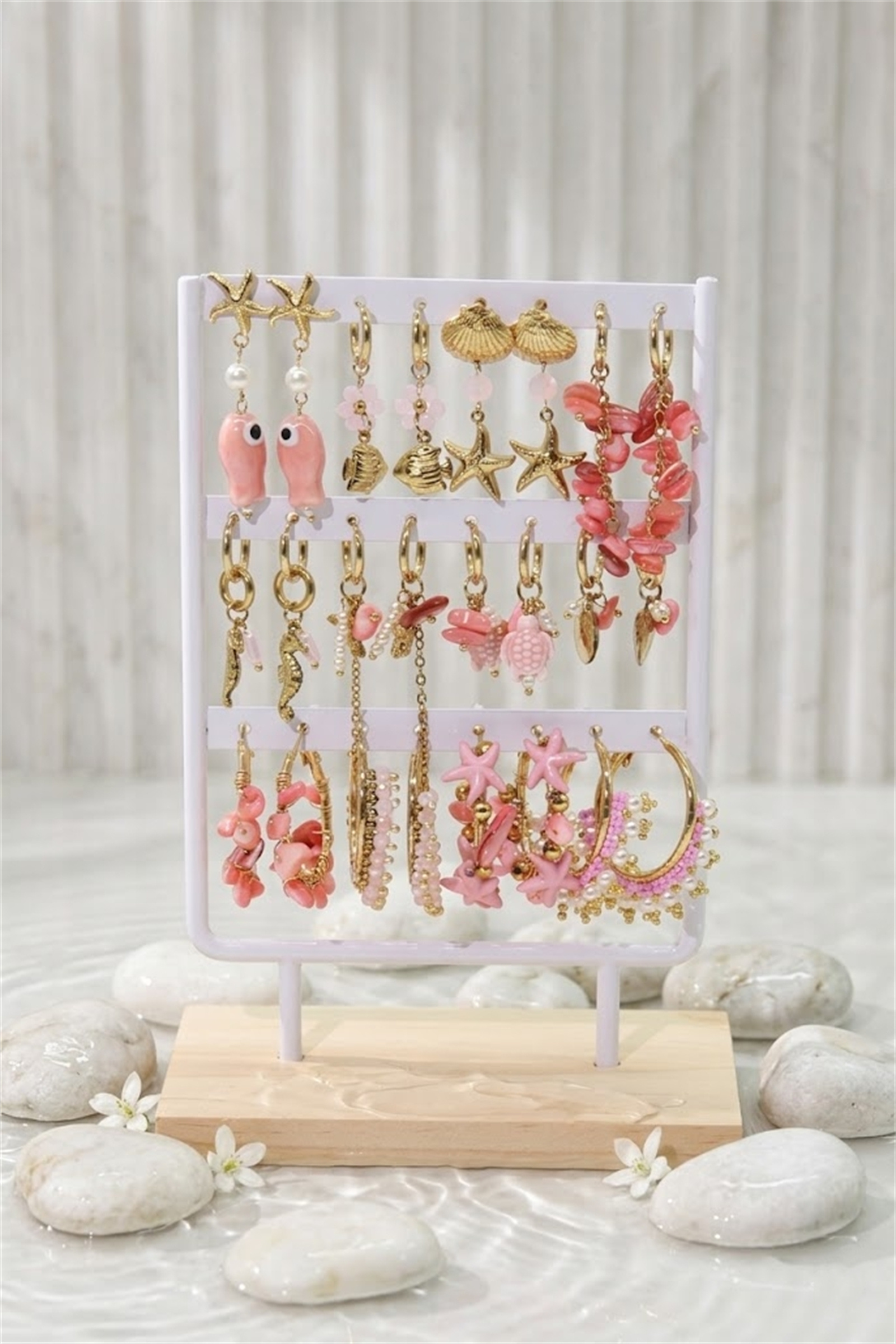 Grossiste Bellissima - Lot de 12 Boucles d’Oreilles Blush Thème Marin Acier Inoxydable – Modèles Assortis & Présentoir Offert