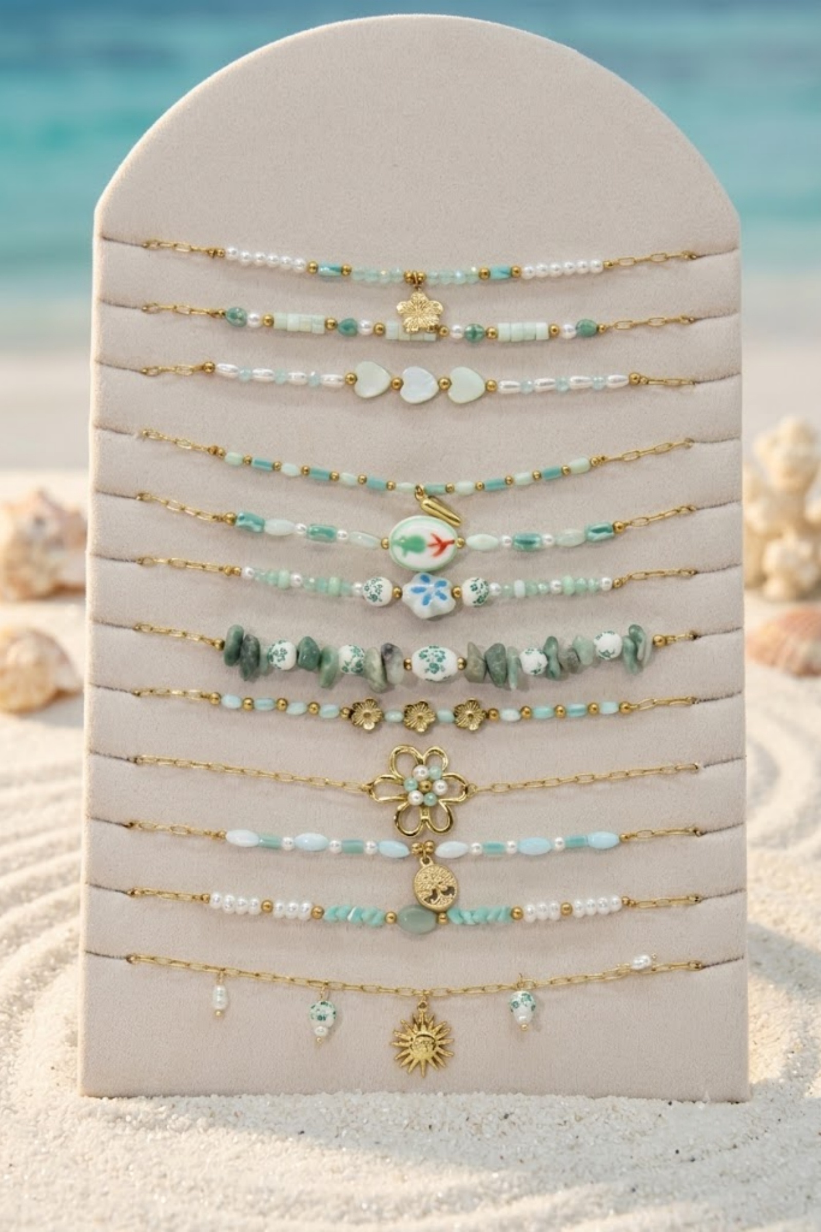 Grossista Bellissima - Set di 12 Collane in Acciaio Inossidabile – Collezione Verde alla Moda con Espositore Incluso