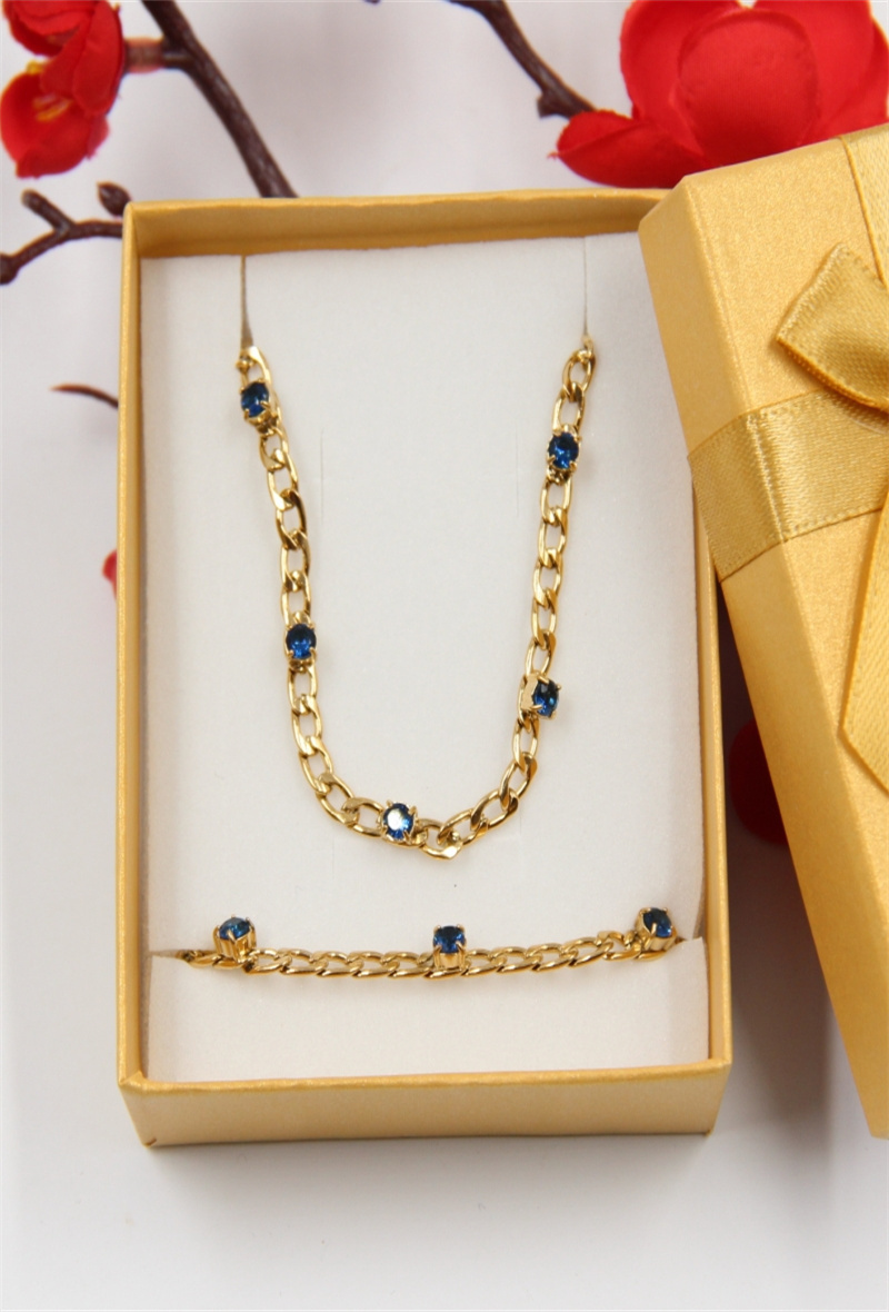 Großhändler Bellissima - Strass-Set aus Edelstahl in Schmuckschatulle