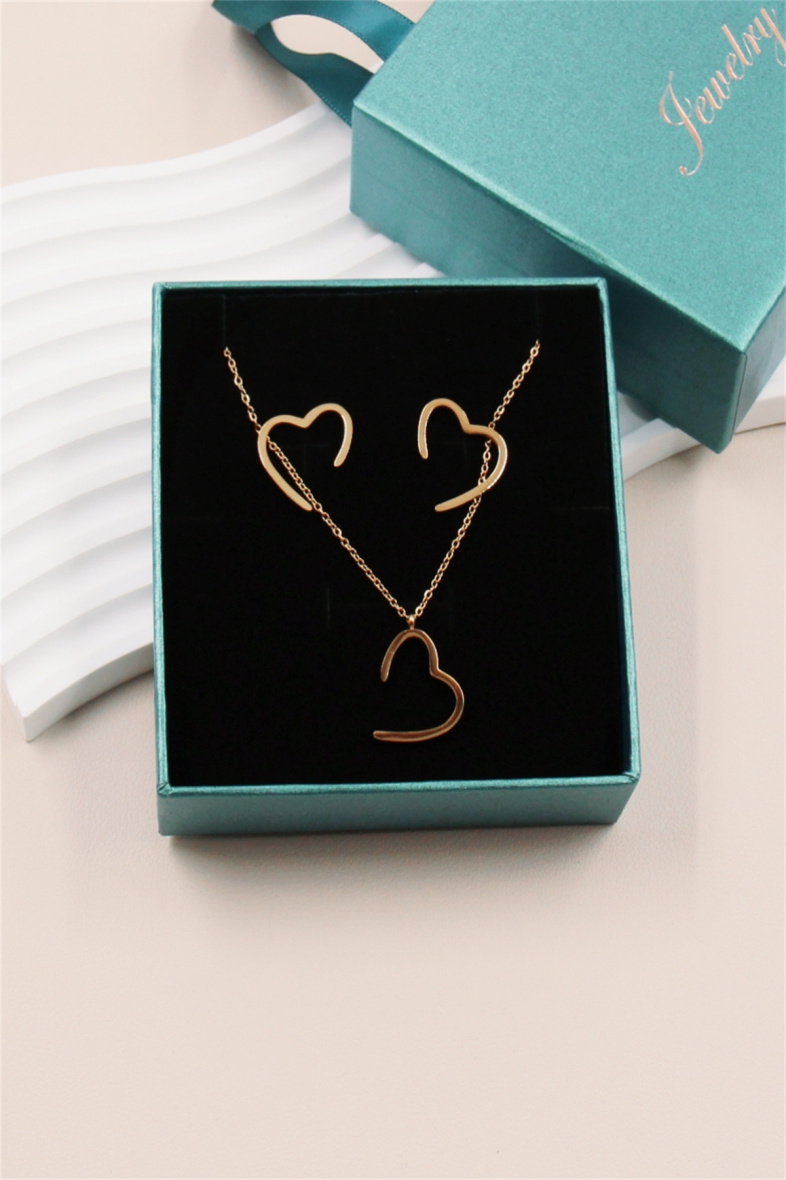 Grossiste Bellissima - Parure coeur ouvert en acier inoxydable avec coffret bijoux