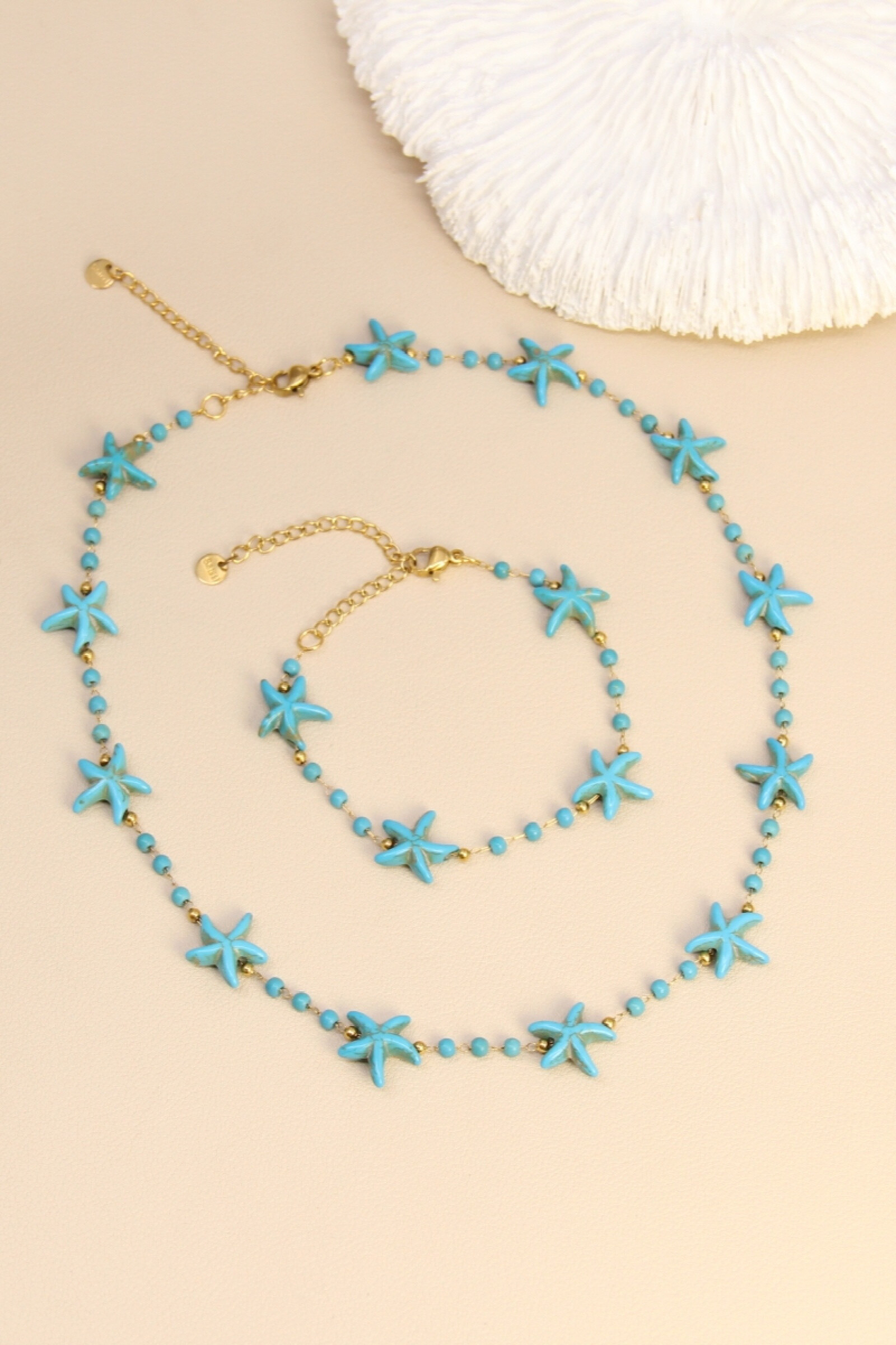 Grossiste Bellissima - Collier & Bracelet Étoile de Mer Multicolore – Bijoux Fantaisie Été – Existe en Plusieurs Couleurs