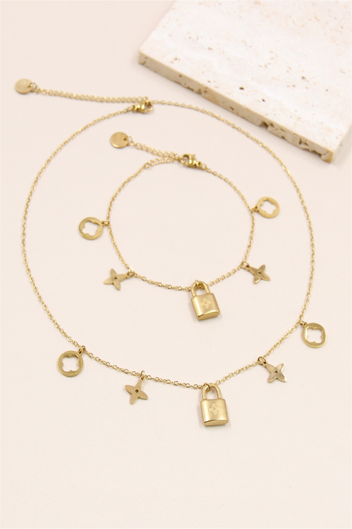 Grossiste Bellissima - Parure Breloque Cadena - Étoile en Acier Inoxydable : Glamour et Style