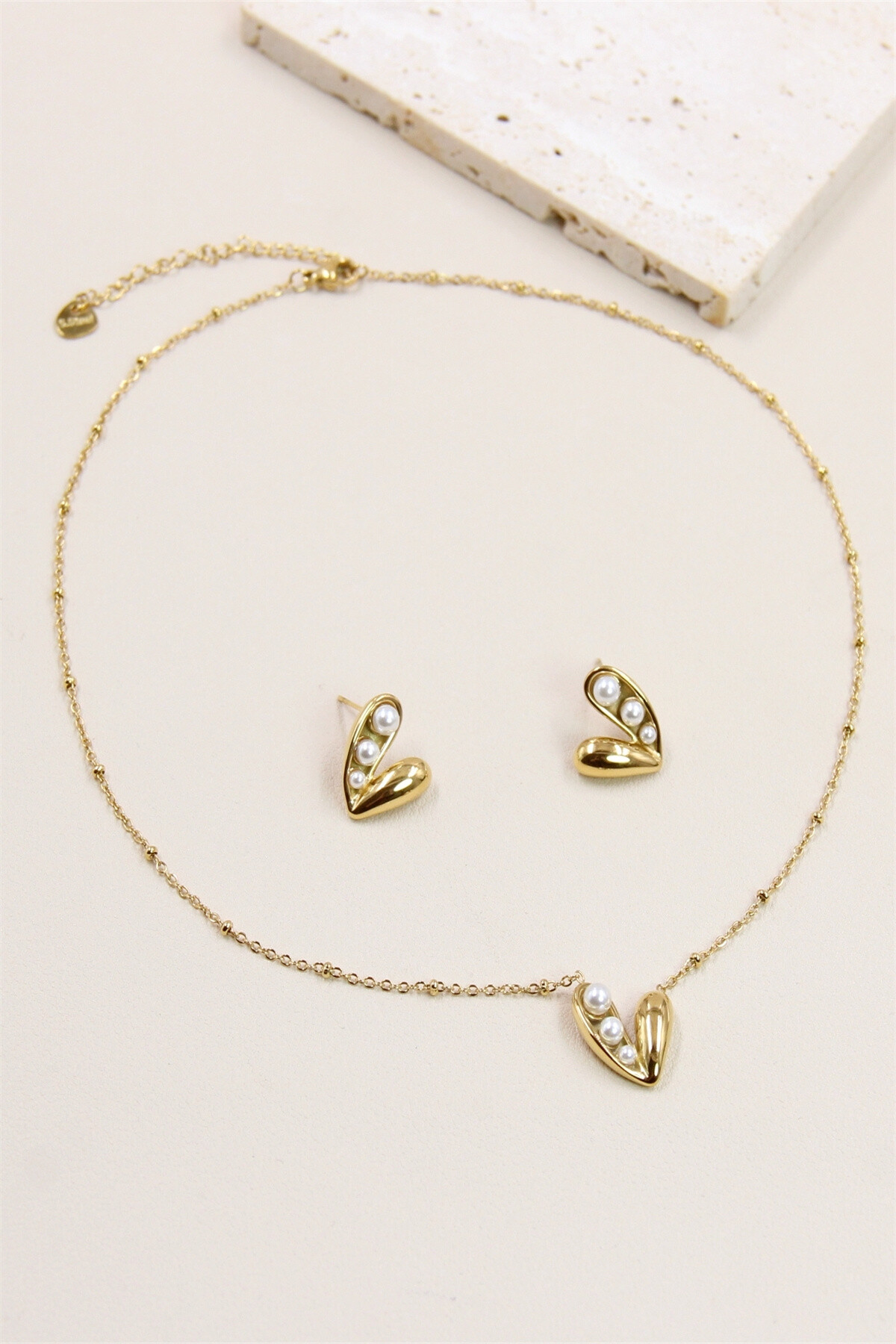 Grossiste Bellissima - Parure Coeur Perlé en Acier Inoxydable :Elégance et d'Amour