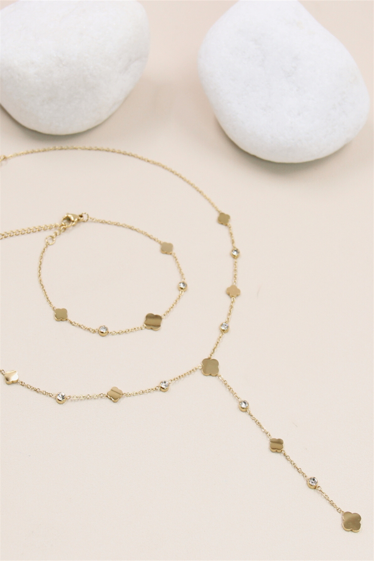 Grossiste Bellissima - Parure 2 pièces acier inoxydable trefle strass : Glamour et tendance