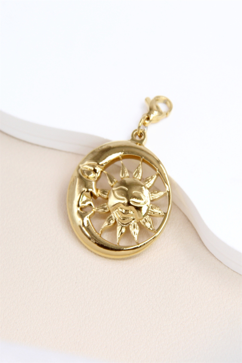 Großhändler Bellissima - Sonne- und Mond-Charm-Anhänger aus Edelstahl – Ausstrahlung und Vitalität