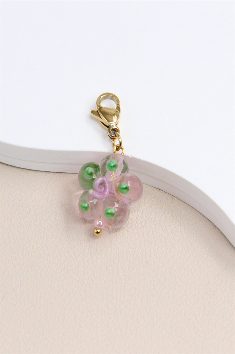 Mayorista Bellissima - Colgante Charm Flor en Vidrio y Acero Inoxidable - Elegancia y Refinamiento