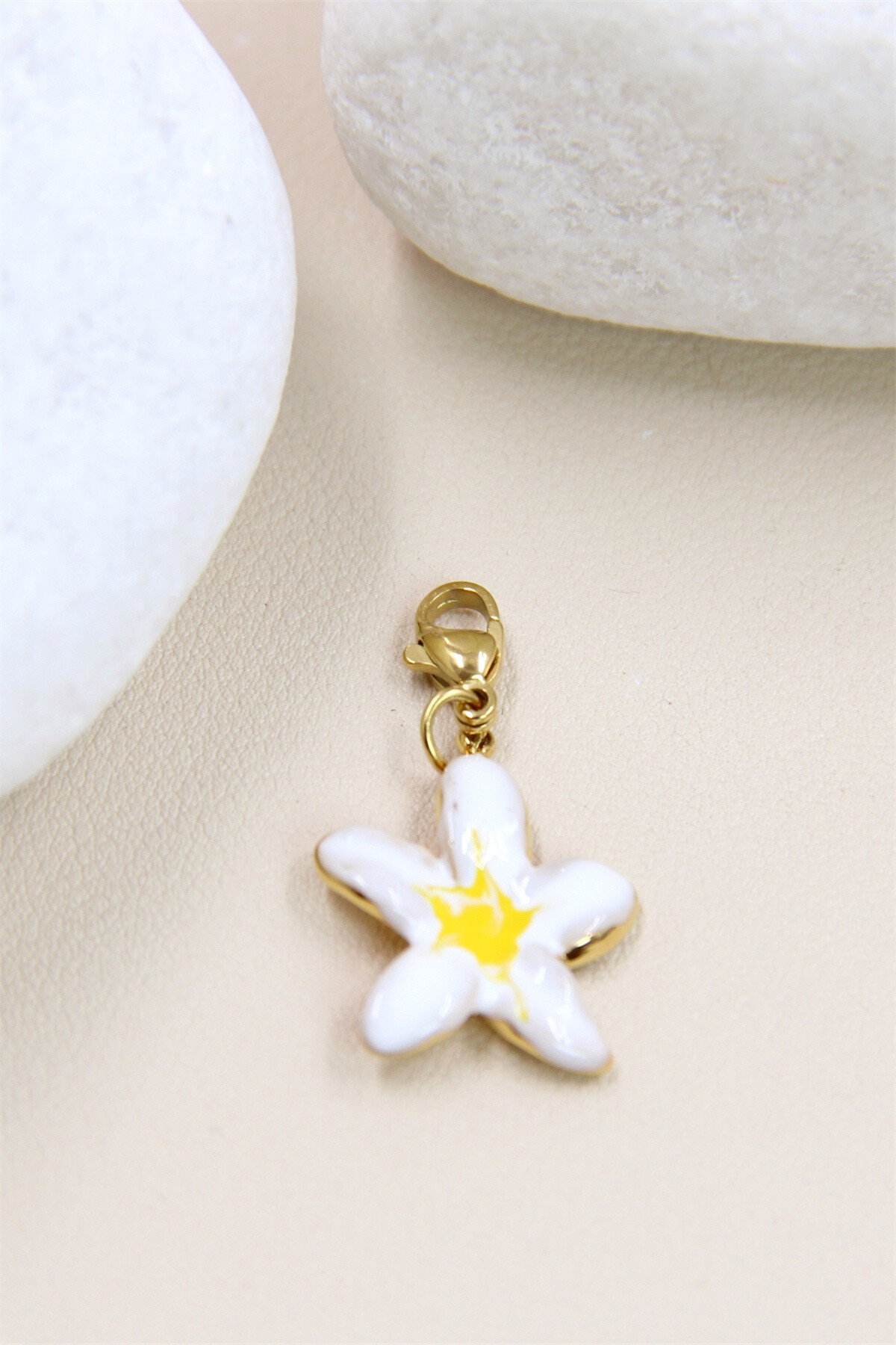 Großhändler Bellissima - Blumen-Charm-Anhänger aus Edelstahl – florale Eleganz