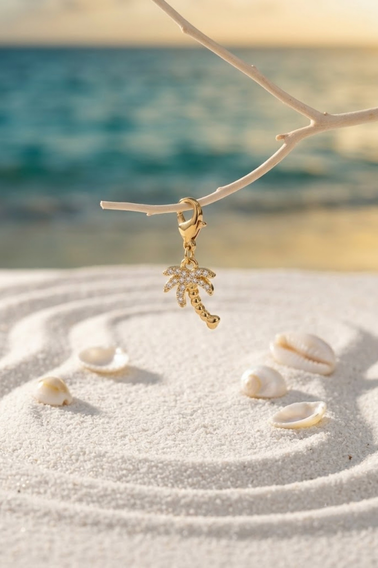 Grossiste Bellissima - Pendentif Palmier Strass en Acier Inoxydable – Esprit Tropical Chic