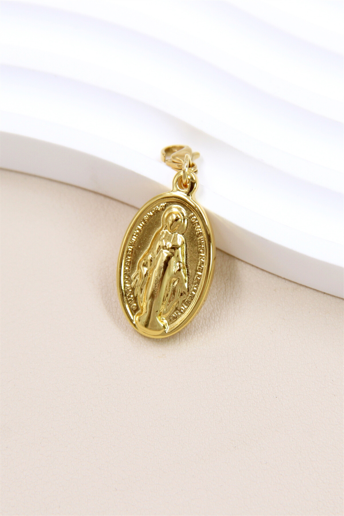 Großhändler Bellissima - Edelstahlanhänger mit religiösem Medaillon - Spirituelle Eleganz