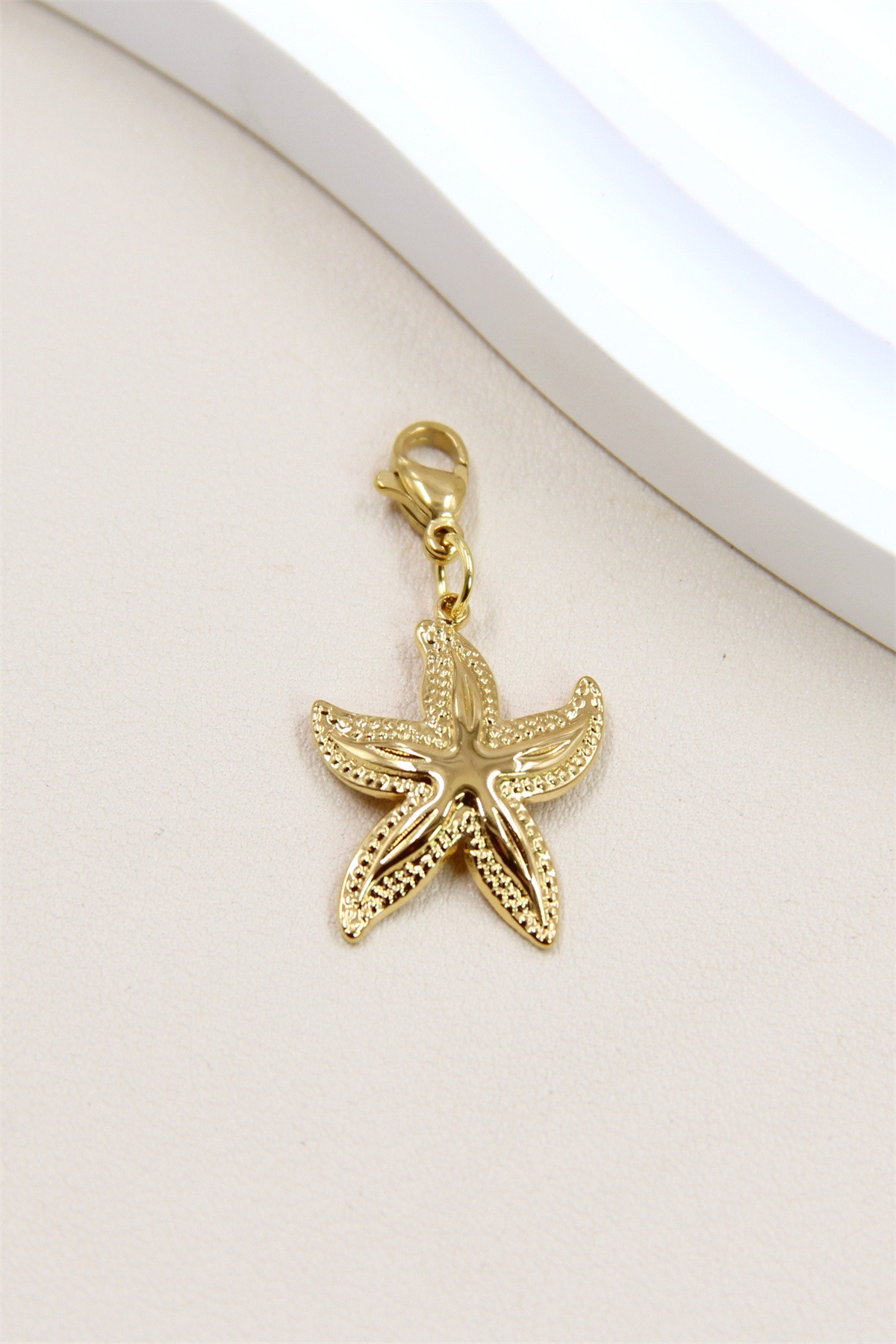 Grossiste Bellissima - Pendentif Étoile de Mer en Acier Inoxydable - Élégance et Charme Marin